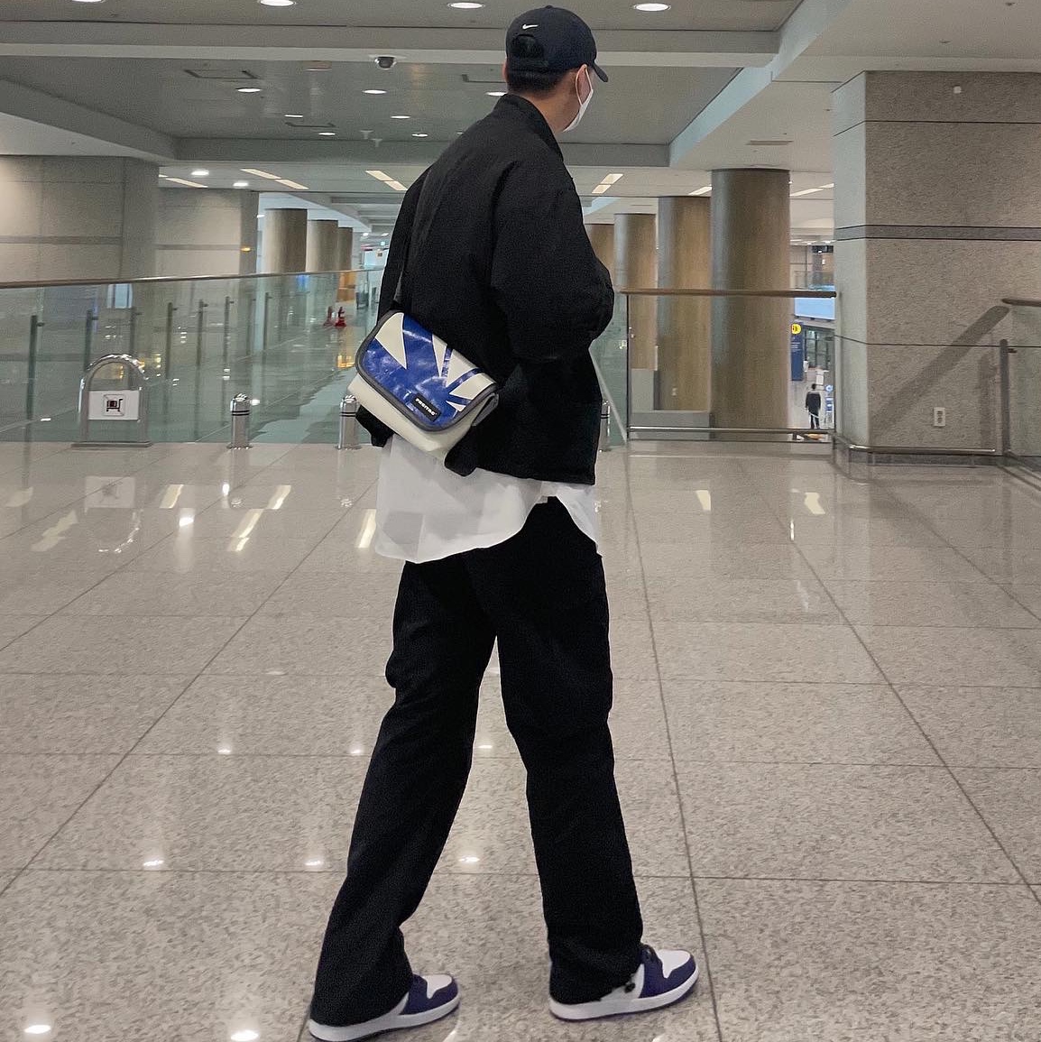 Jordan 1 Retro High OG Court Purple 2020 착용 스타일 - 3