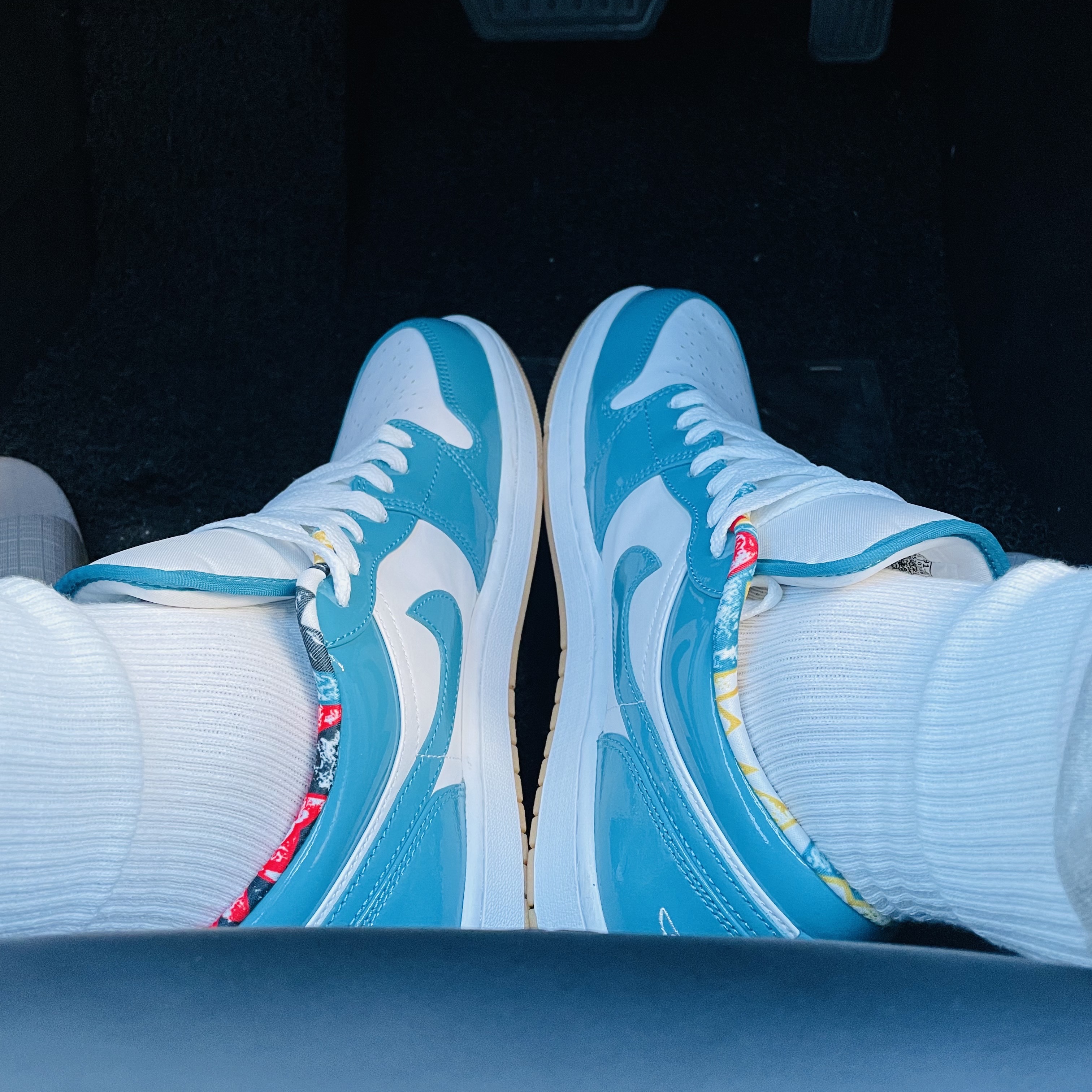 Jordan 1 Low SE Barcelona 착용 스타일