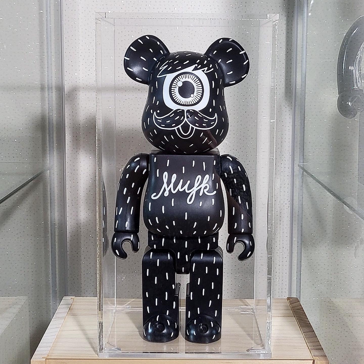 Bearbrick World Wide Tour 2 x MMFK 400% 착용 스타일