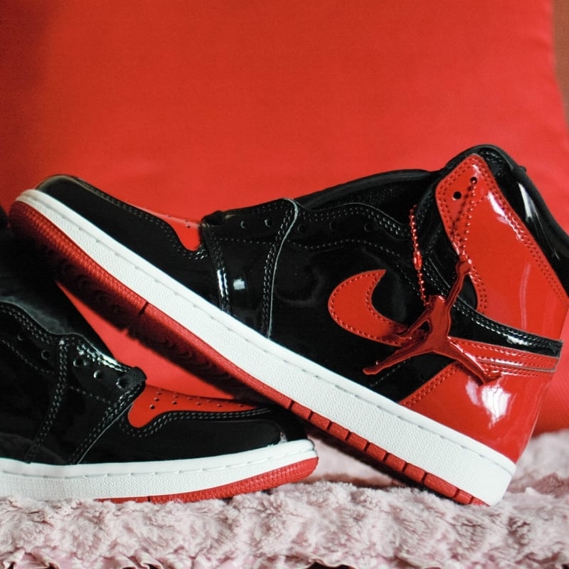Jordan 1 Retro High OG Patent Bred 착용 스타일 - 5