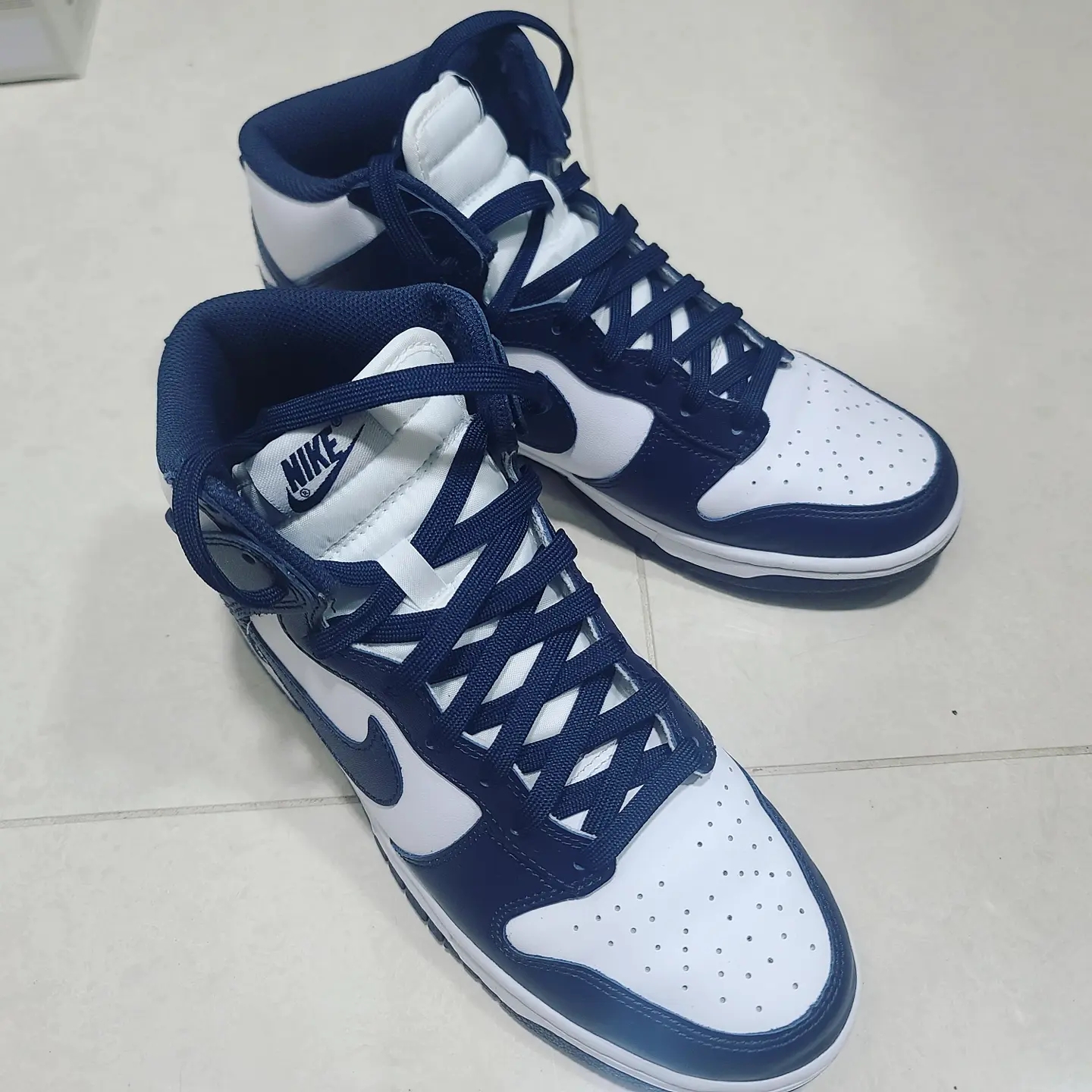 Nike Dunk High Retro Championship Navy 착용 스타일