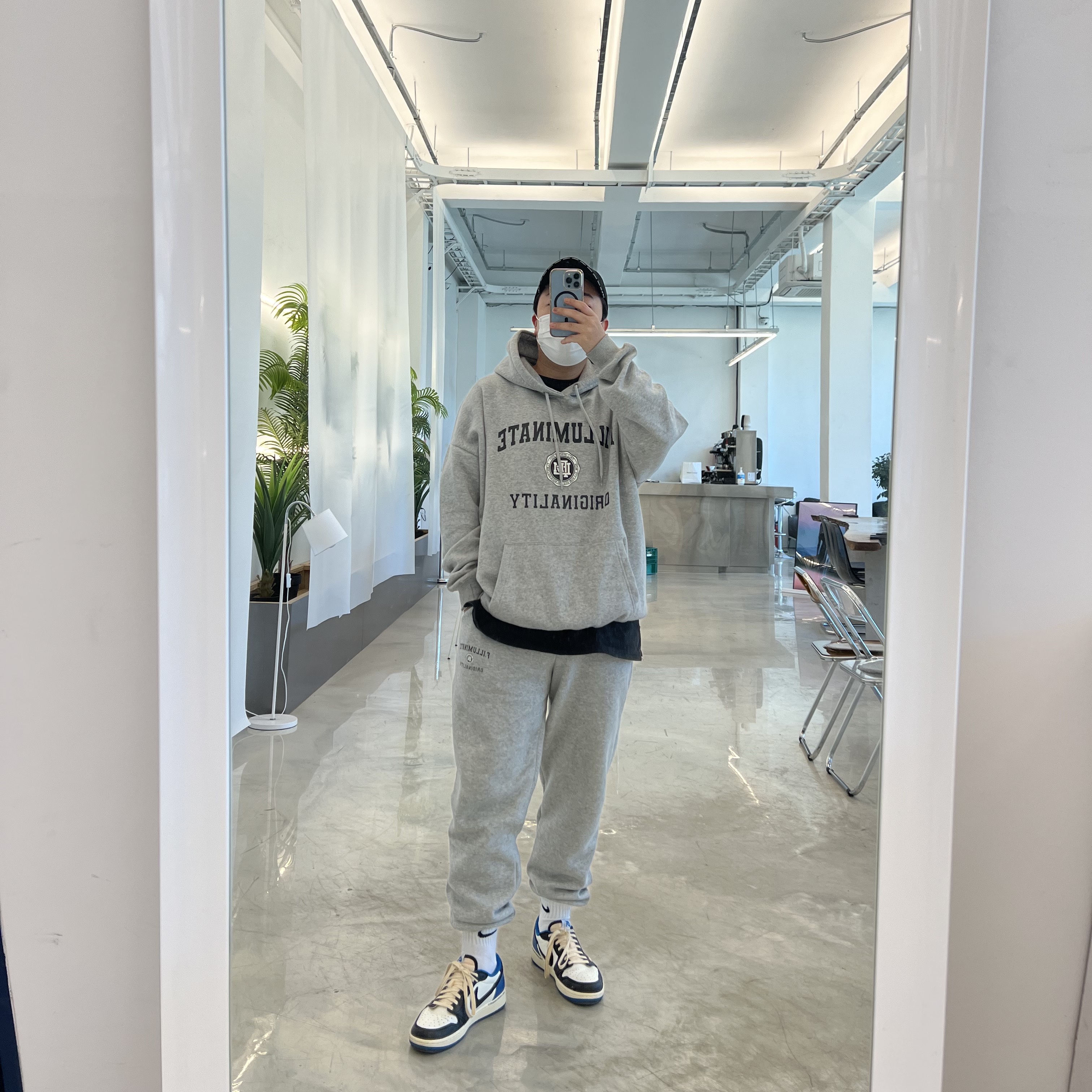 Jordan 1 x Travis Scott x Fragment Retro Low OG SP Military Blue 착용 스타일