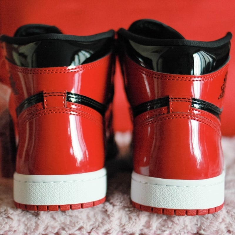 Jordan 1 Retro High OG Patent Bred 착용 스타일 - 4