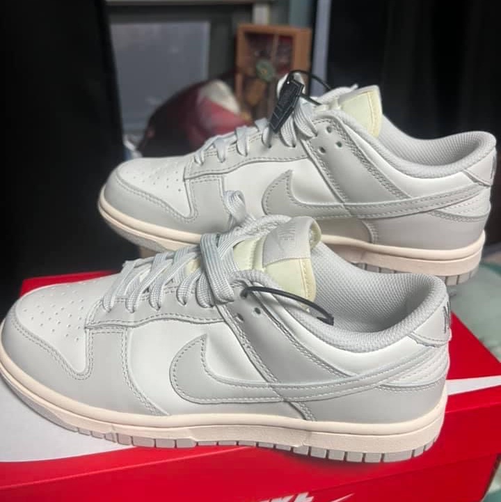 (W) Nike Dunk Low Light Bone 착용 스타일 - 3