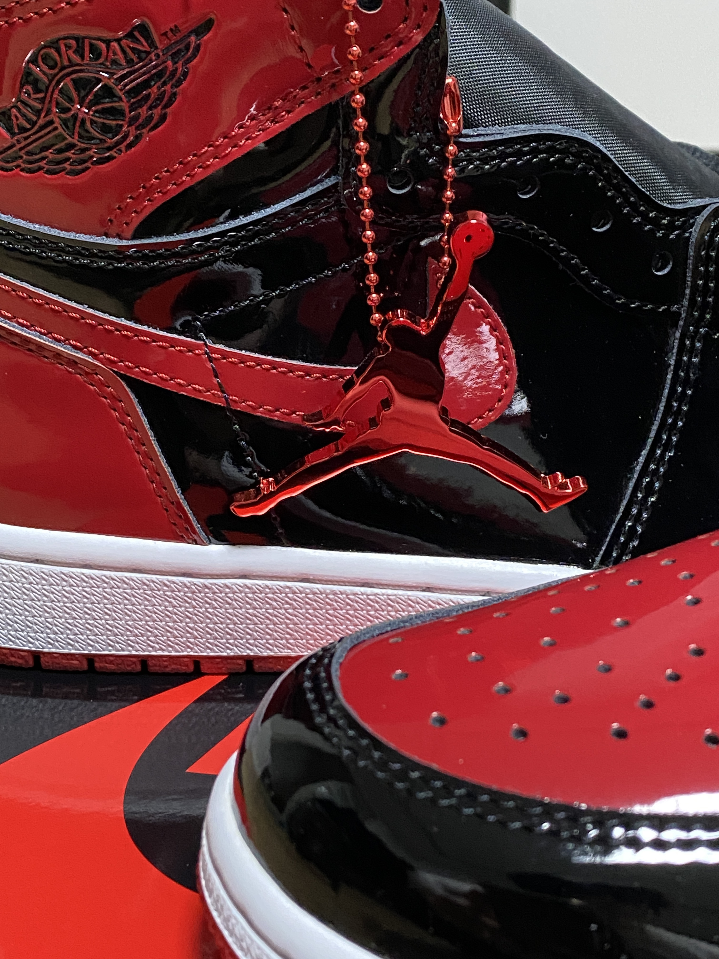 Jordan 1 Retro High OG Patent Bred, Jordan 1 Retro High OG Bred 2013 착용 스타일 - 1