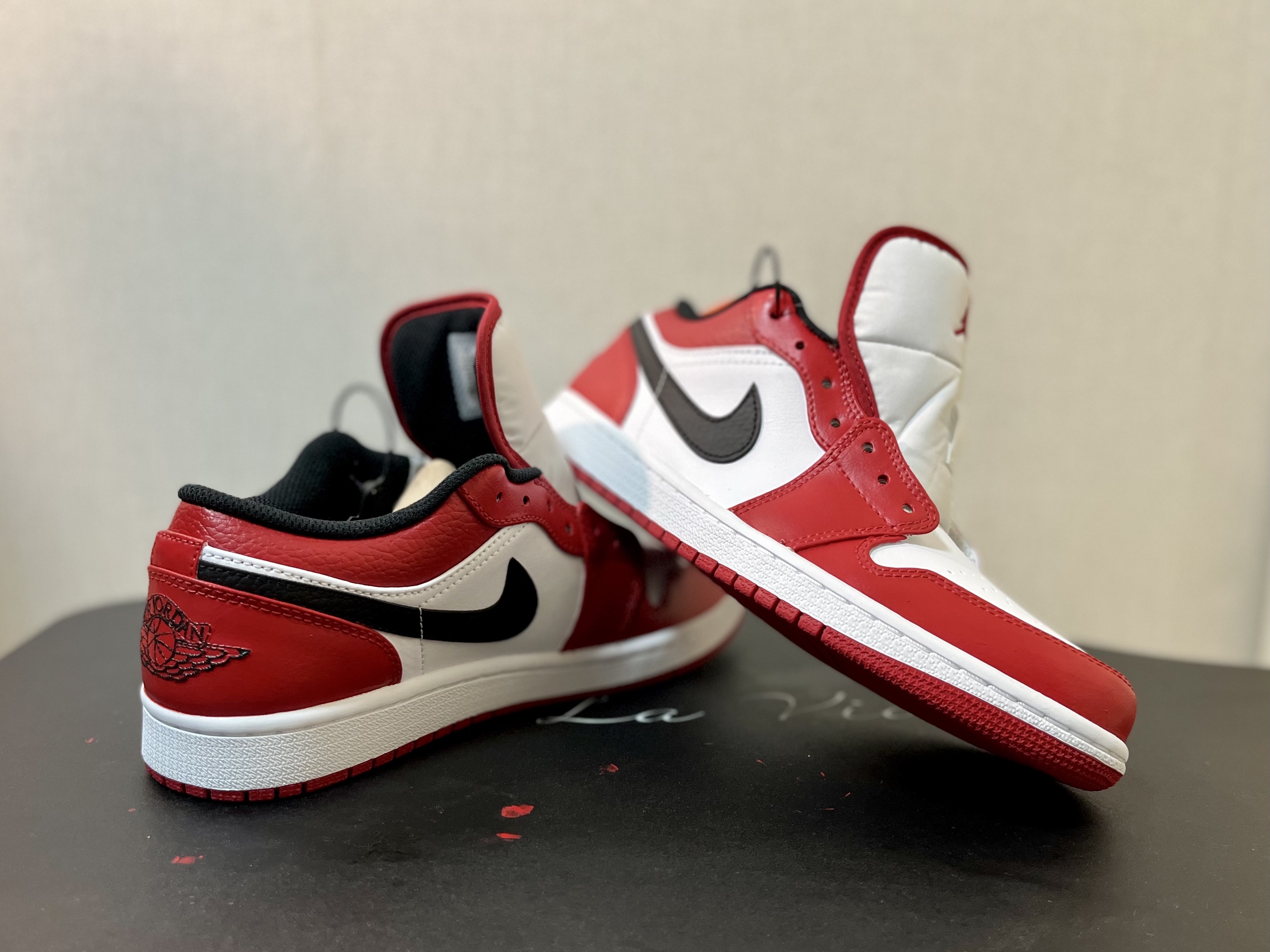 Jordan 1 Low White Red Black, (GS) Jordan 1 Low White Red Black 착용 스타일 - 3
