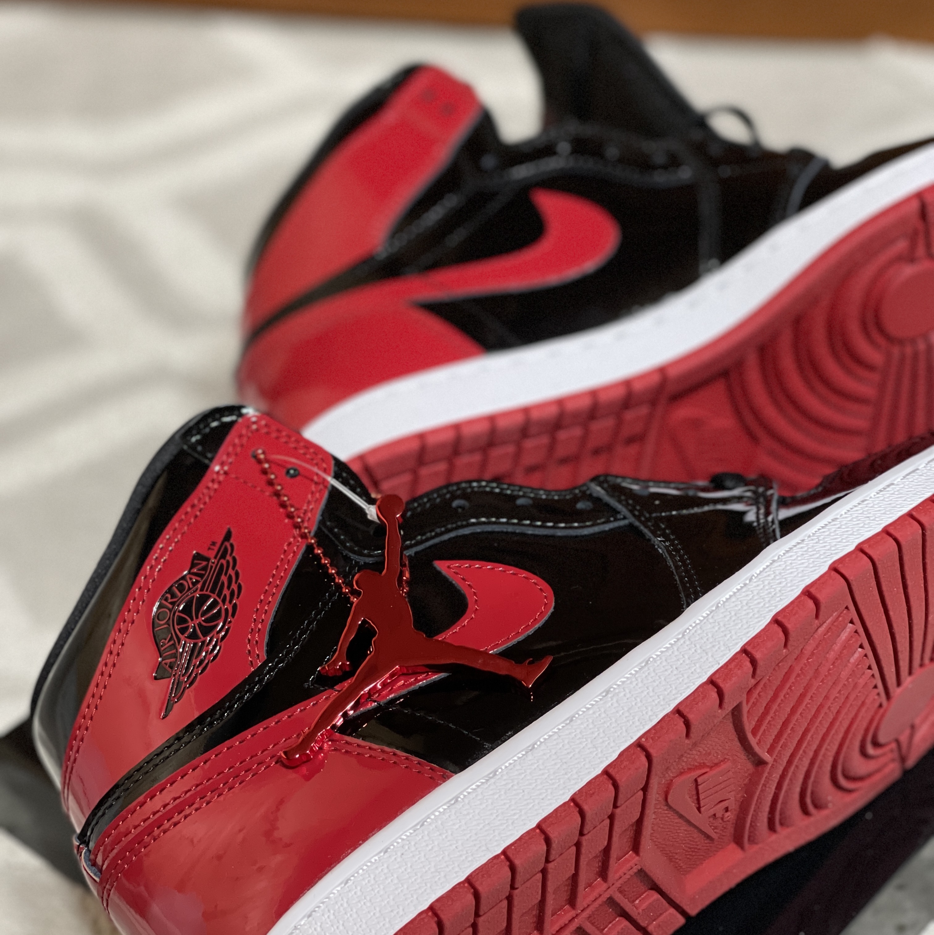 Jordan 1 Retro High OG Patent Bred 착용 스타일