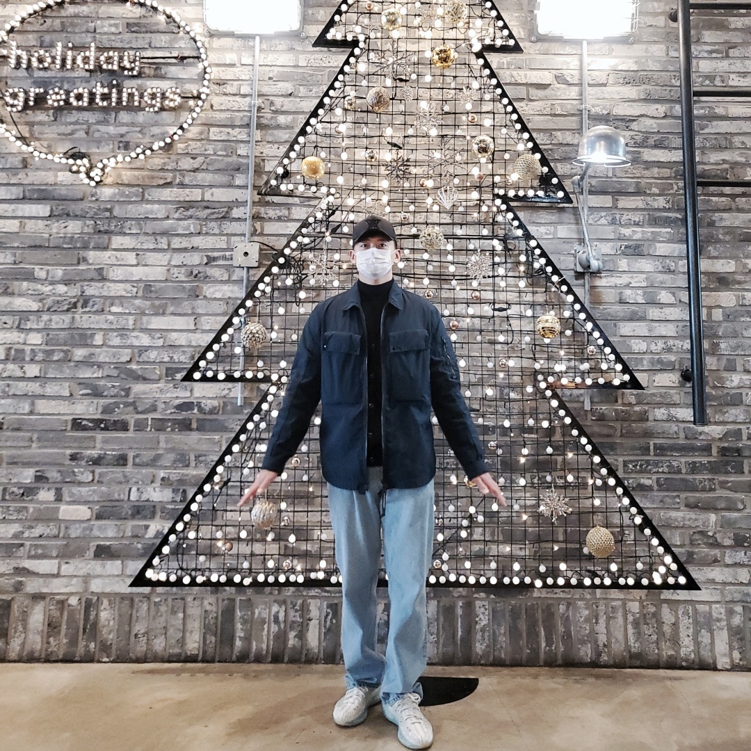 Adidas Yeezy Boost 380 Alien Blue - Reflective, C.P. Company Taylon P Garment Dyed Utility Overshirt Navy - 21SS 착용 스타일