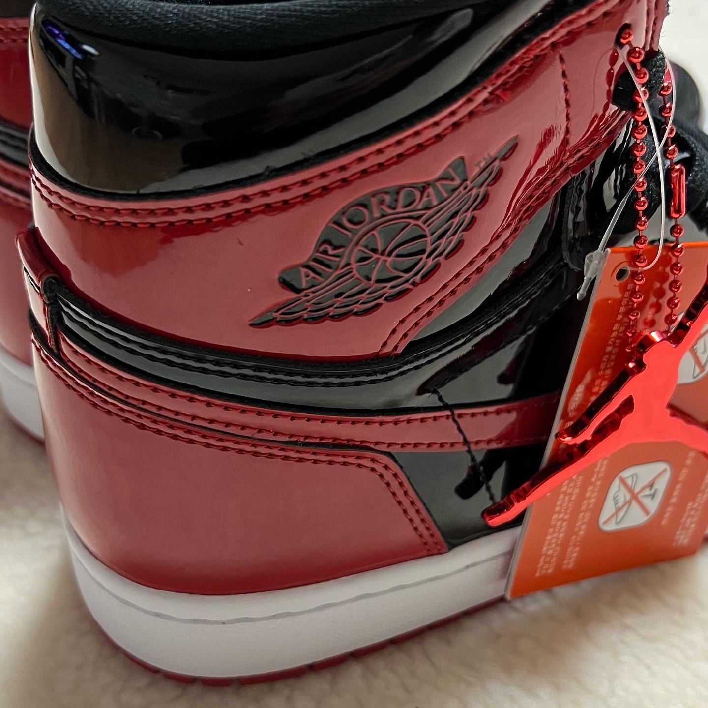 Jordan 1 Retro High OG Patent Bred, (GS) Jordan 1 Retro High OG Patent Bred 착용 스타일 - 4