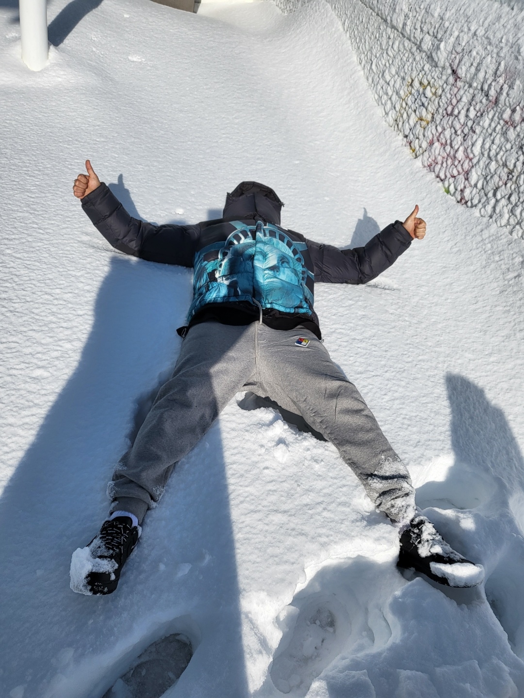 Supreme x The North Face Statue of Liberty Baltoro Jacket Black - 19FW, Supreme x The North Face Steep Tech Fleece Jacket Black - 21FW 착용 스타일 - 3