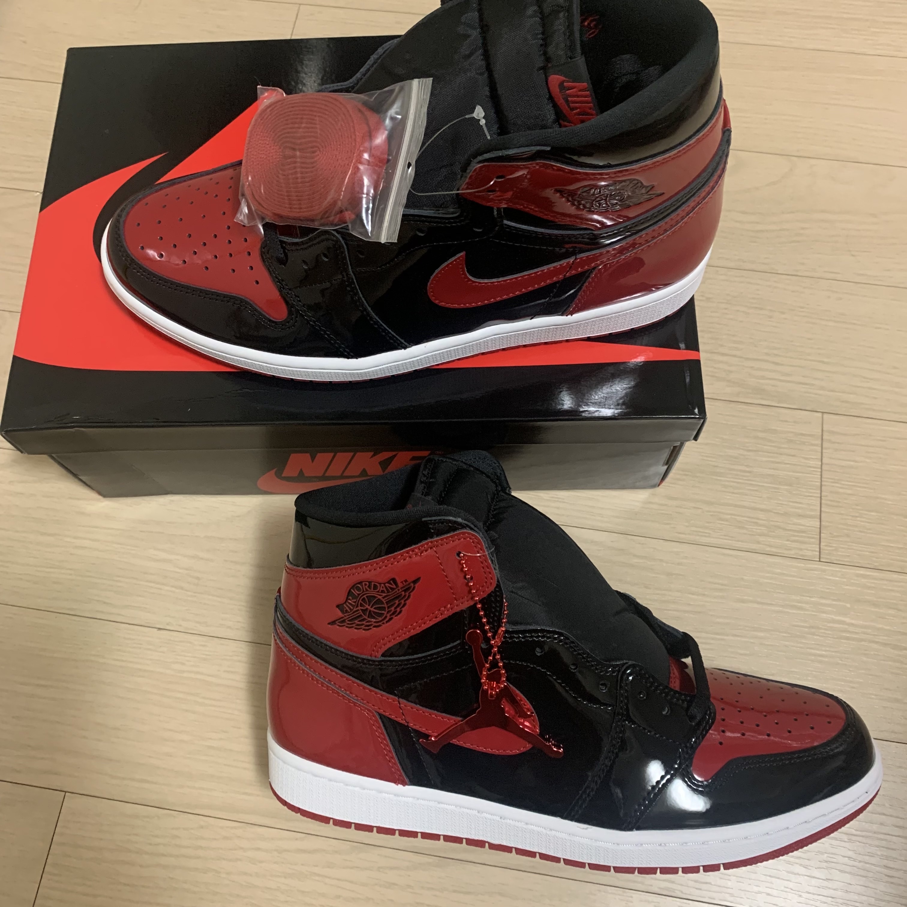 Jordan 1 Retro High OG Patent Bred 착용 스타일