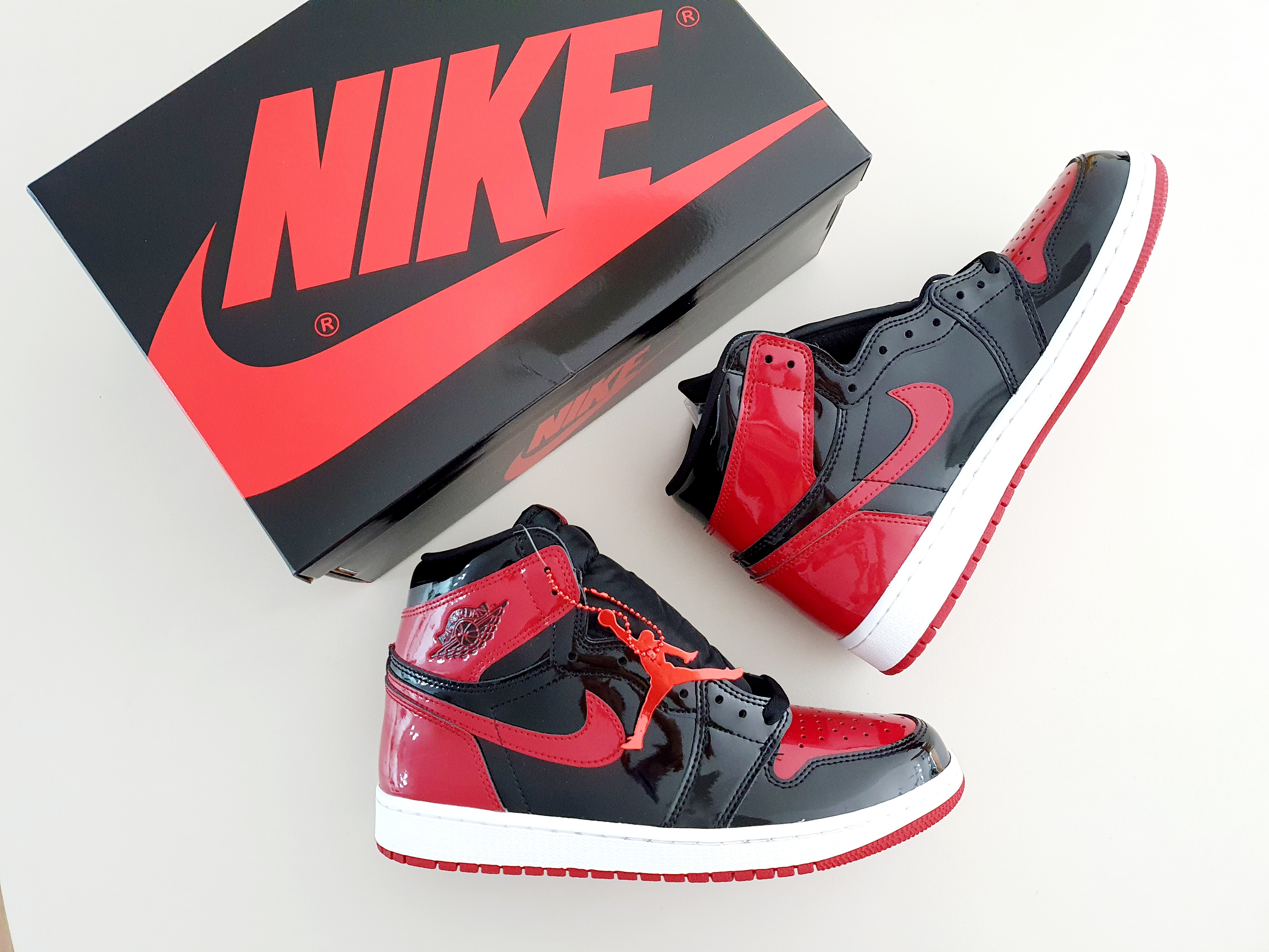Jordan 1 Retro High OG Patent Bred 착용 스타일