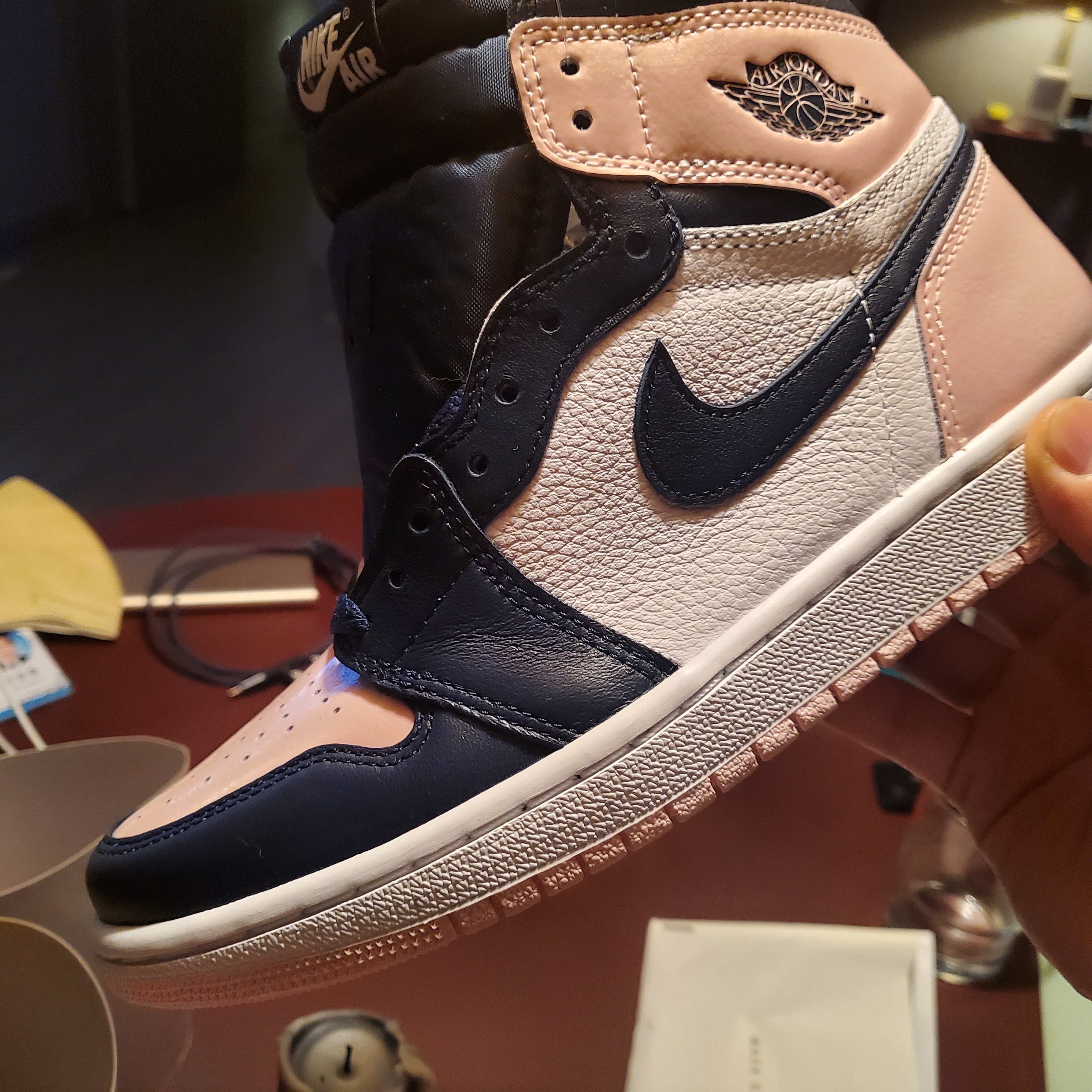 (W) Jordan 1 Retro High OG Atmosphere 착용 스타일
