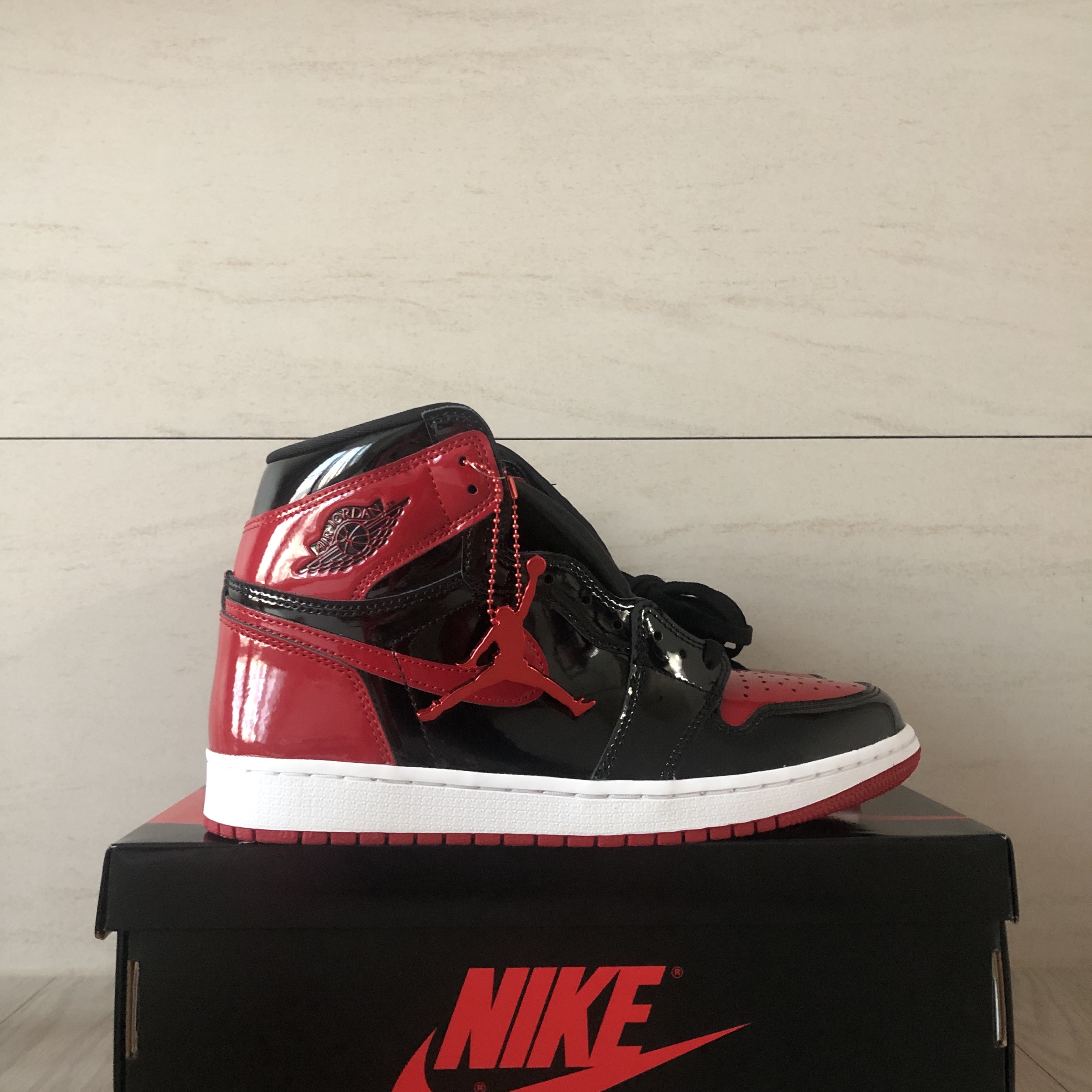 Jordan 1 Retro High OG Patent Bred 착용 스타일