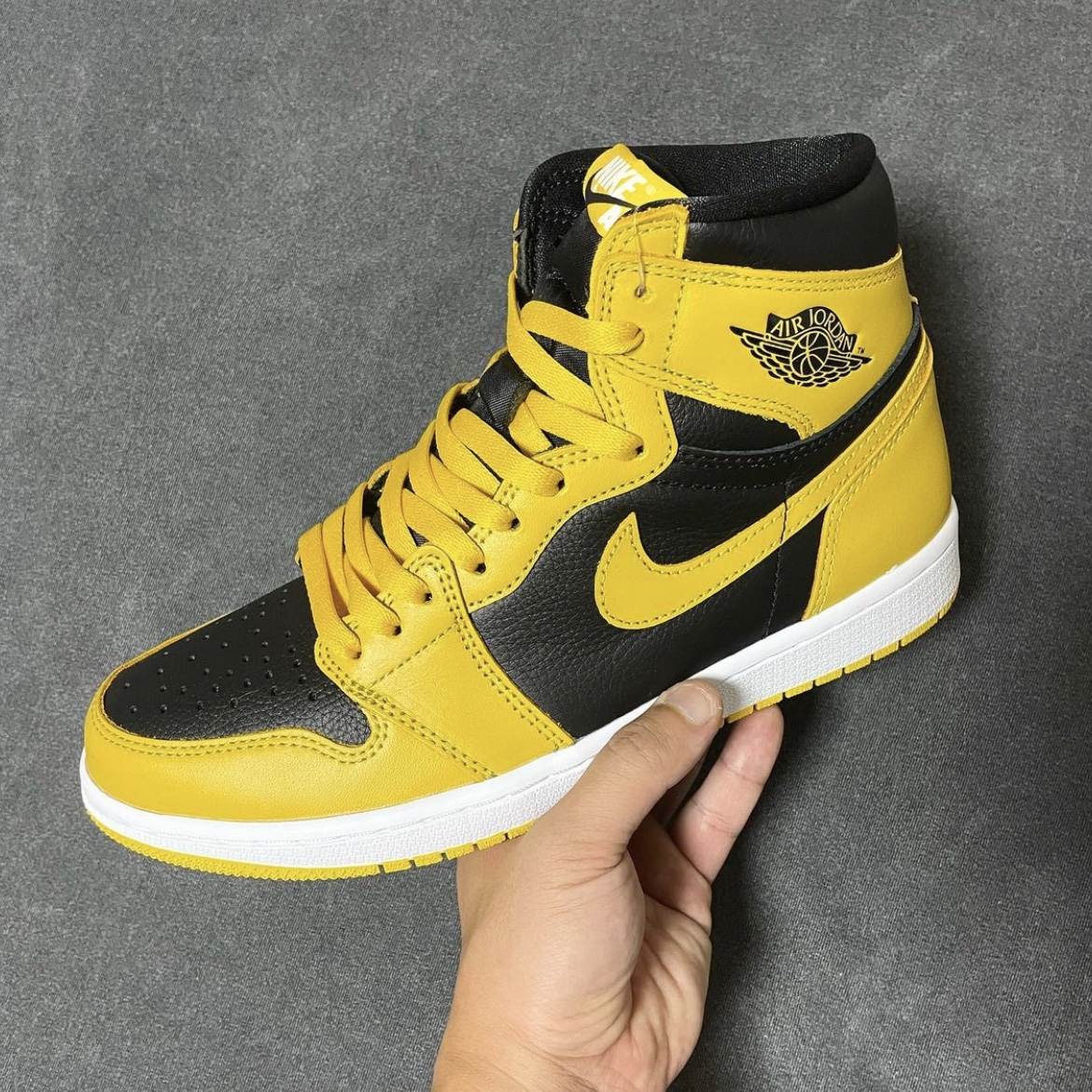 Jordan 1 Retro High OG Pollen 착용 스타일 - 1