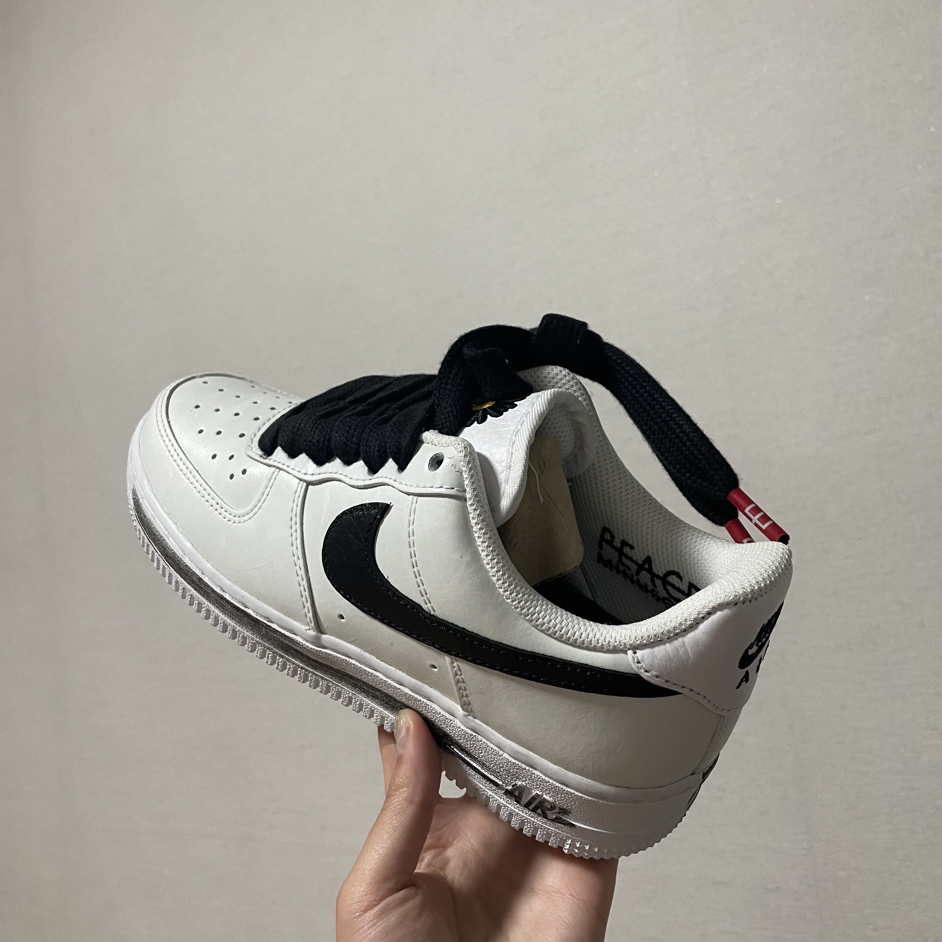 Nike x Peaceminusone Air Force 1 Low Para-Noise 2.0 착용 스타일 - 1