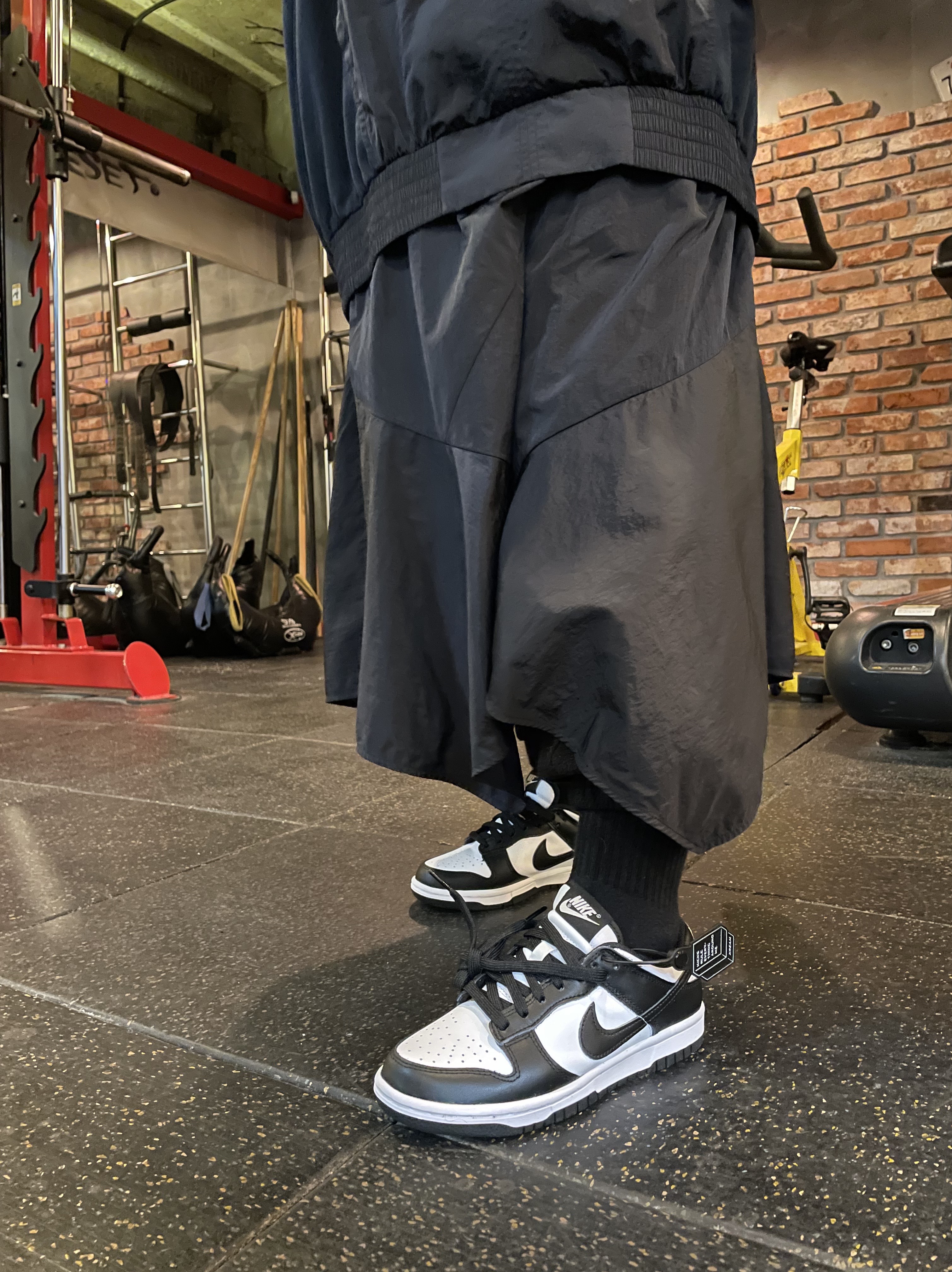 Nike Dunk Low Retro Black 착용 스타일 - 4