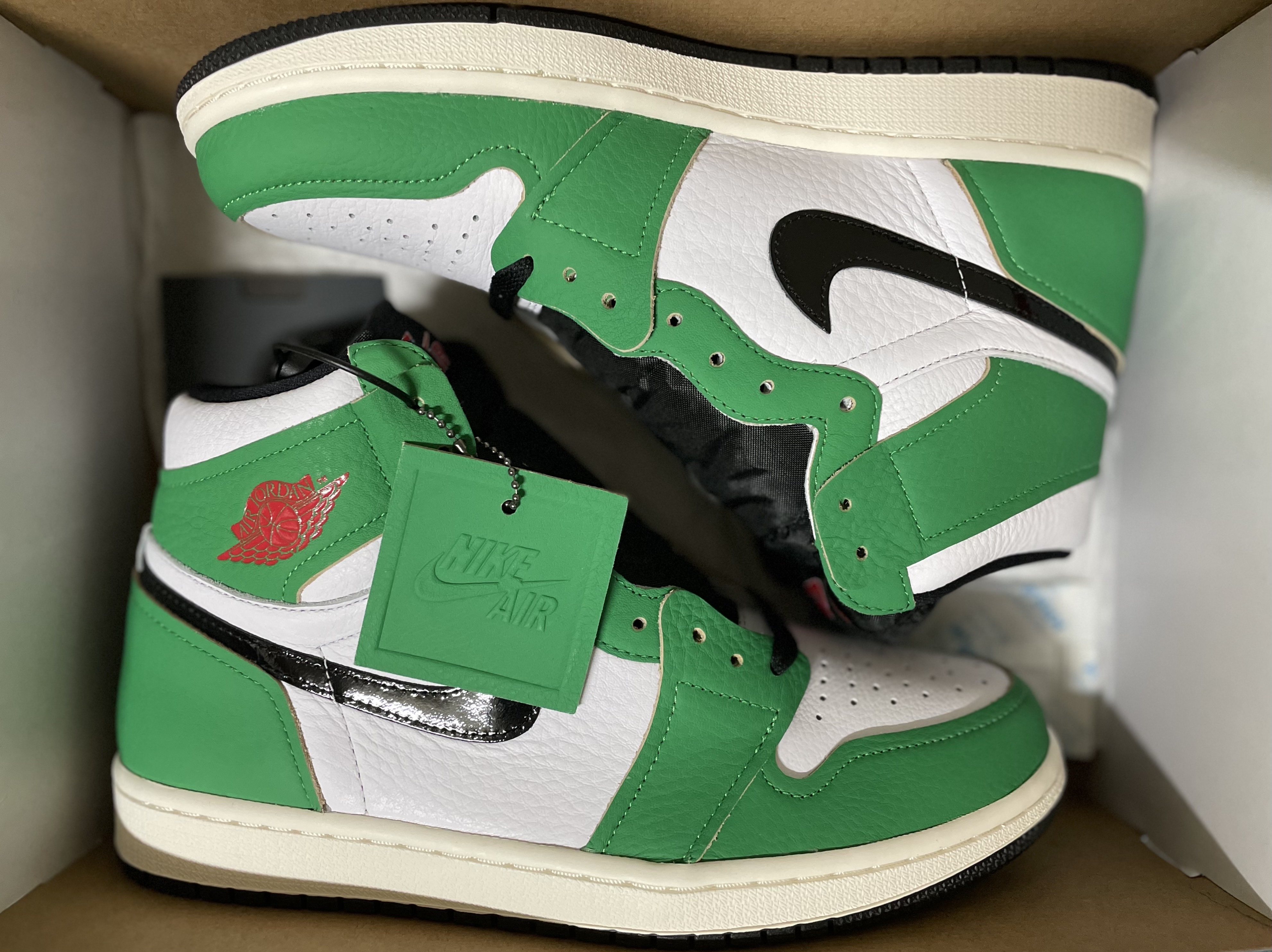 (W) Jordan 1 Retro High OG Lucky Green 착용 스타일