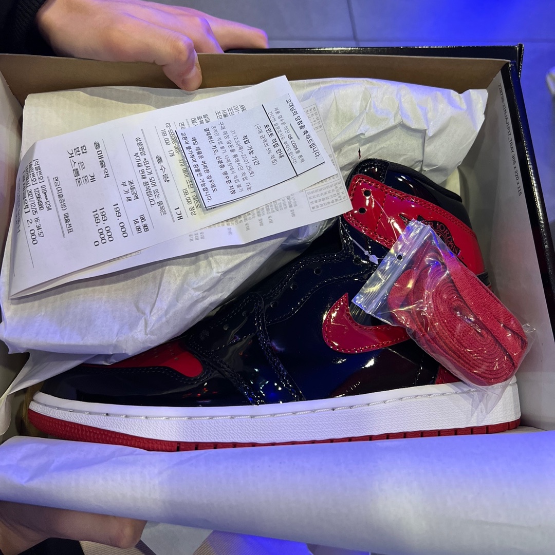Jordan 1 Retro High OG Patent Bred 착용 스타일