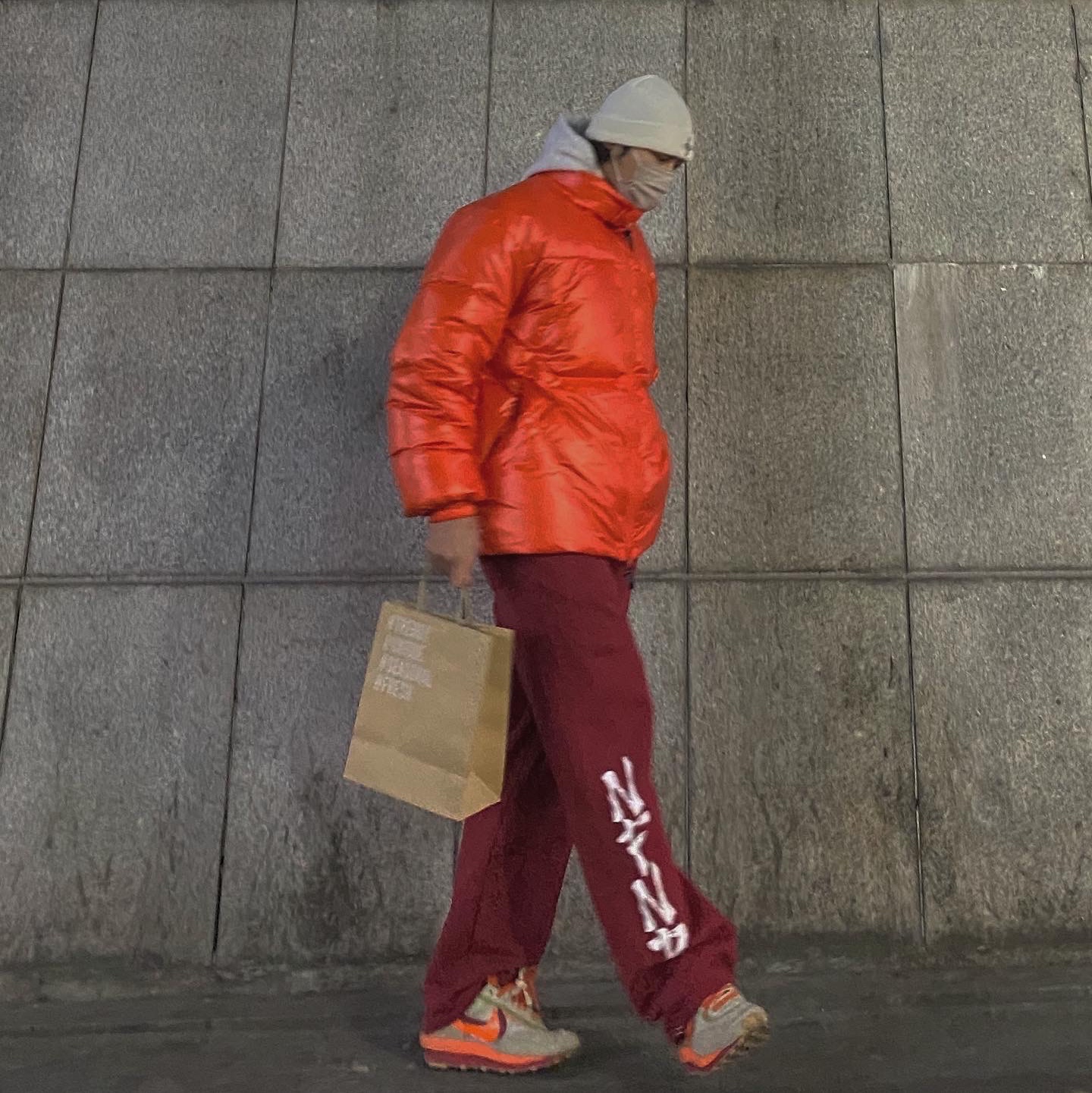 Nike x Sacai x Clot LDWaffle Orange Blaze 착용 스타일 - 2