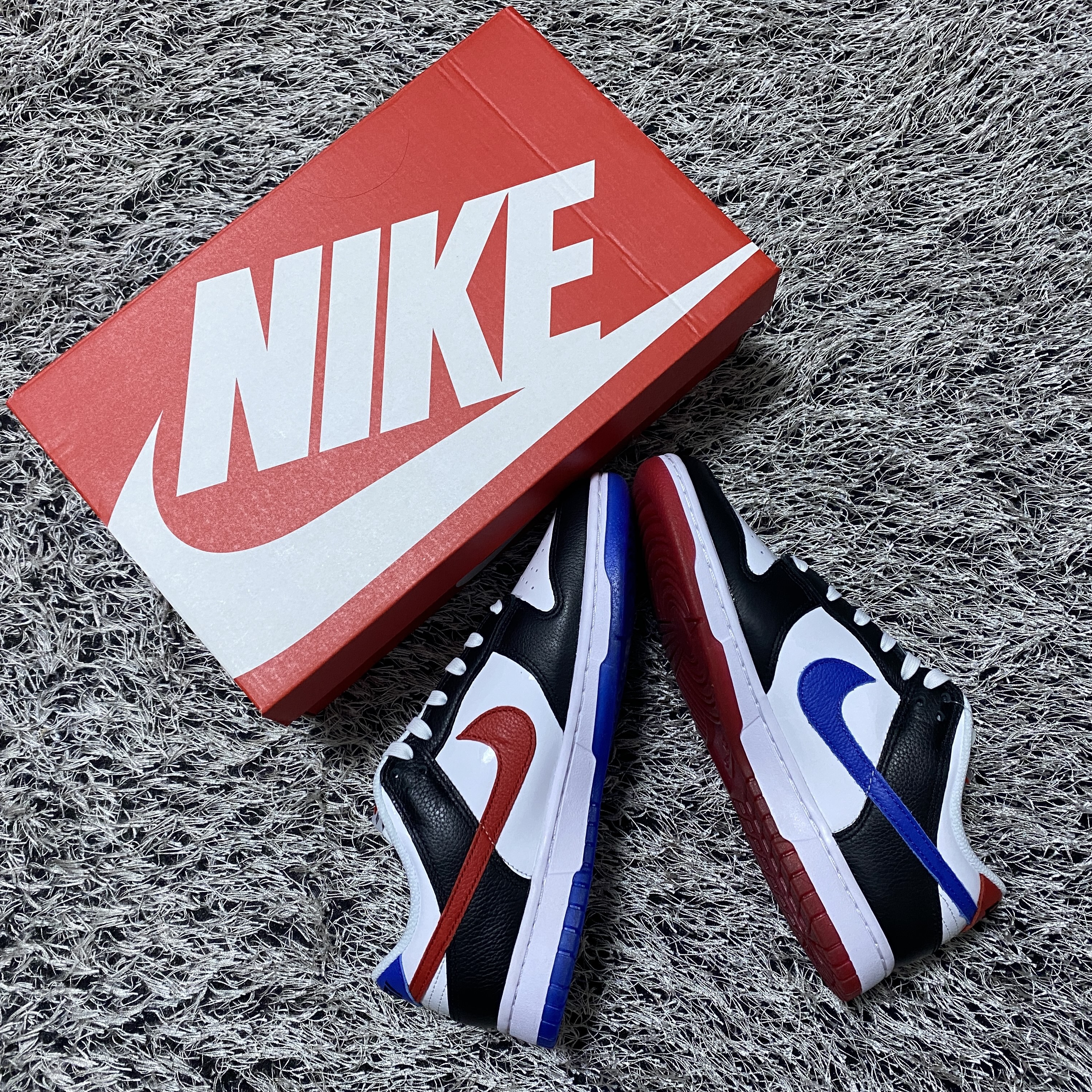 Nike Dunk Low SE Seoul 착용 스타일