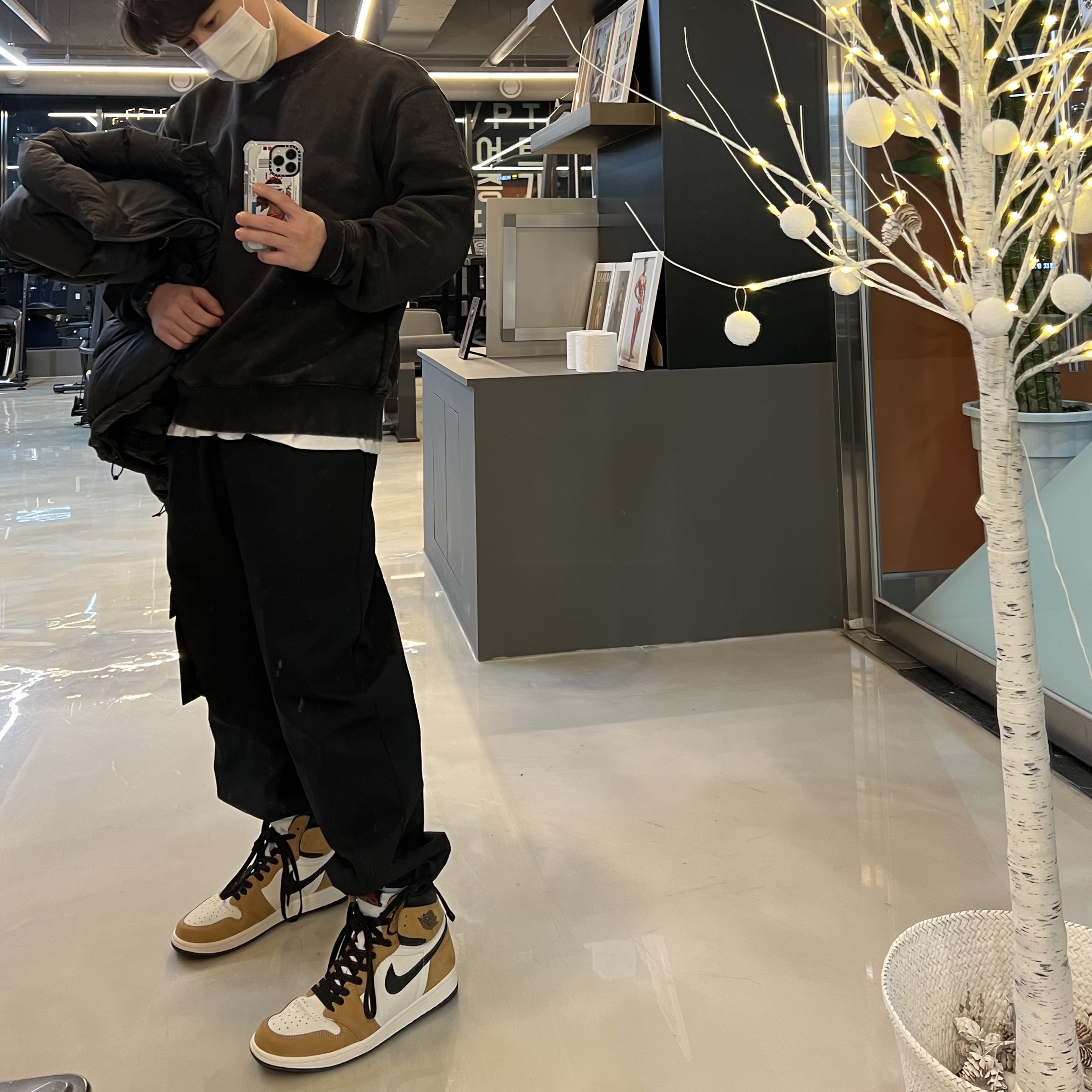 Jordan 1 Retro High Rookie of the Year 착용 스타일