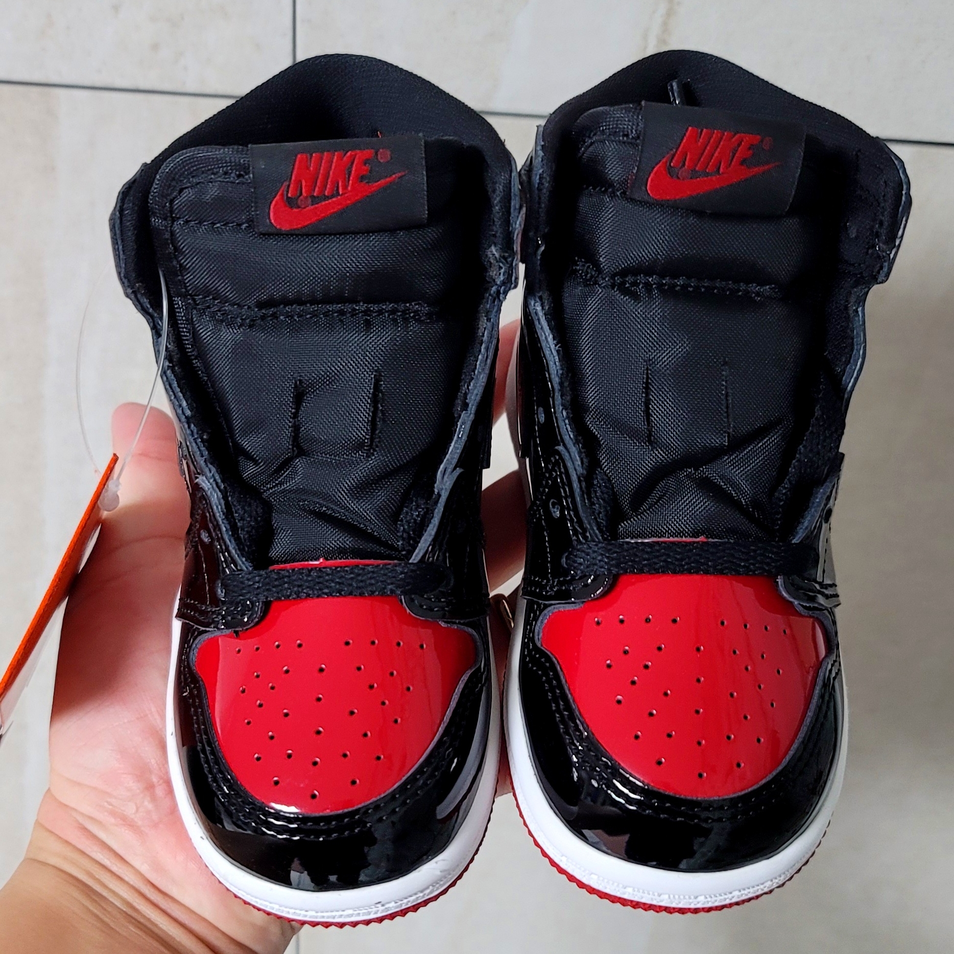 (TD) Jordan 1 Retro High OG Patent Bred 착용 스타일 - 4