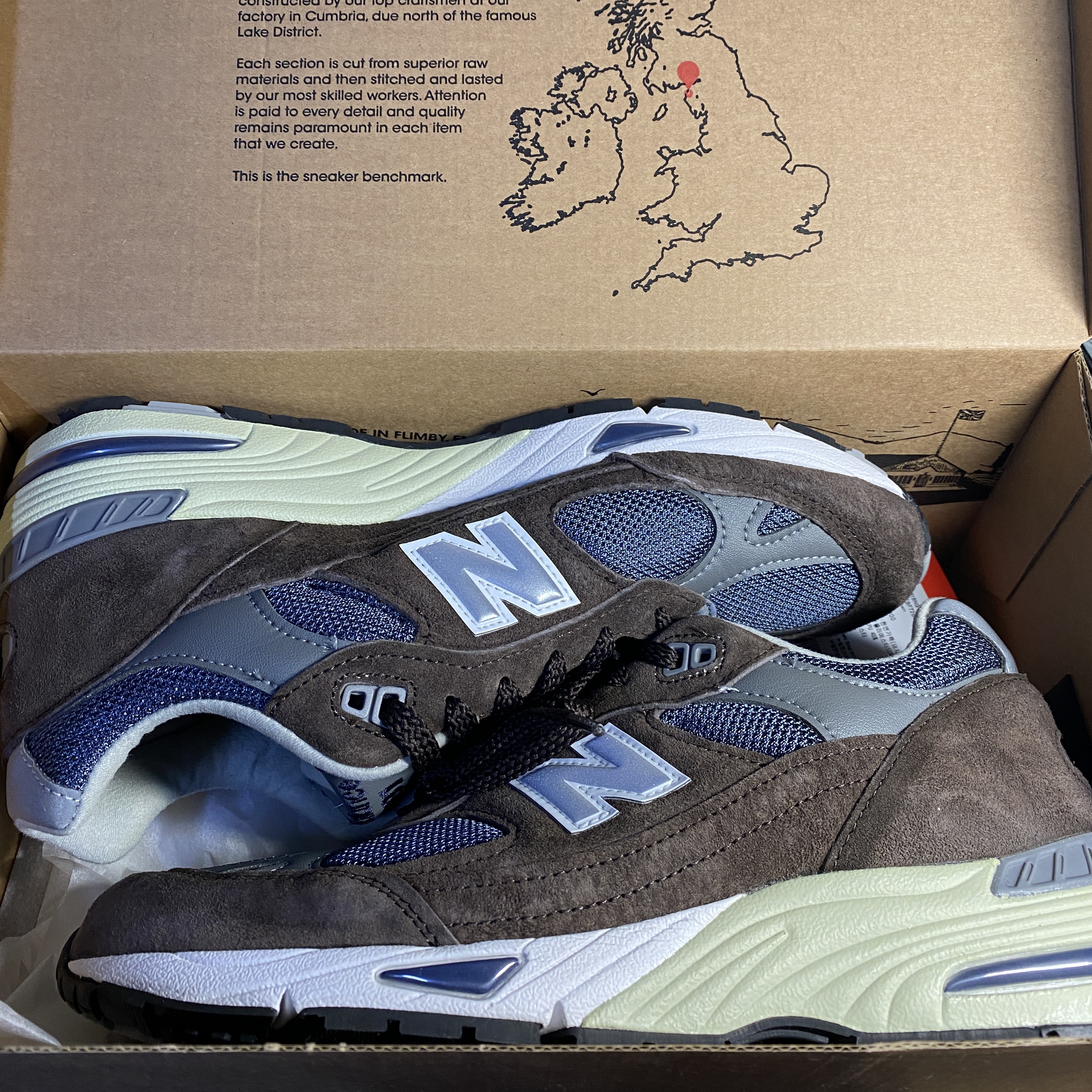 New Balance 991 Made in UK Brown 착용 스타일 - 3