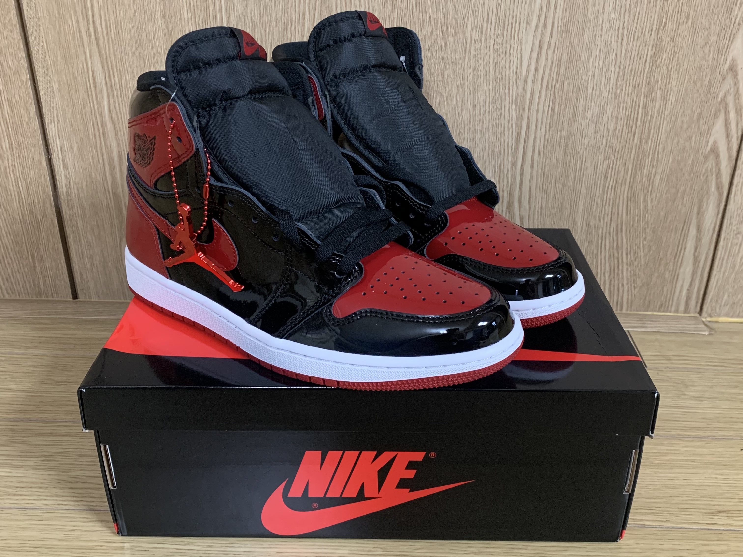 Jordan 1 Retro High OG Patent Bred 착용 스타일