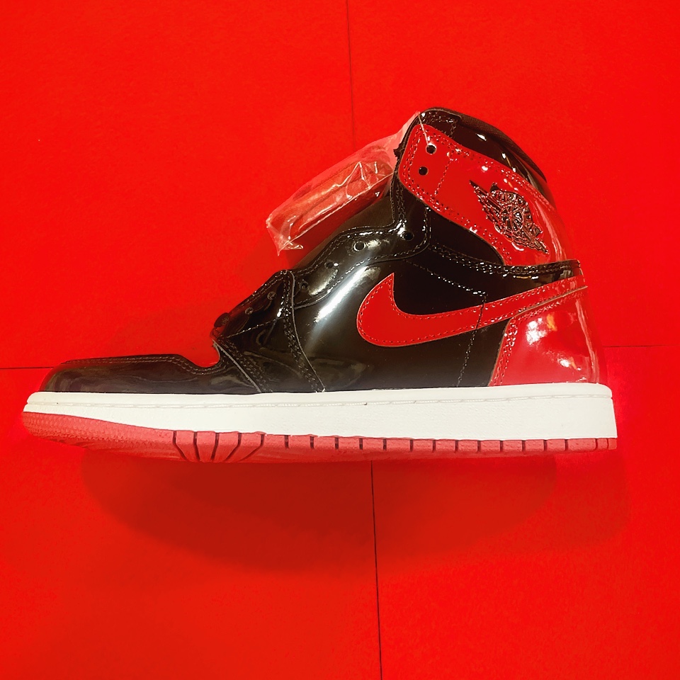 Jordan 1 Retro High OG Patent Bred 착용 스타일 - 3
