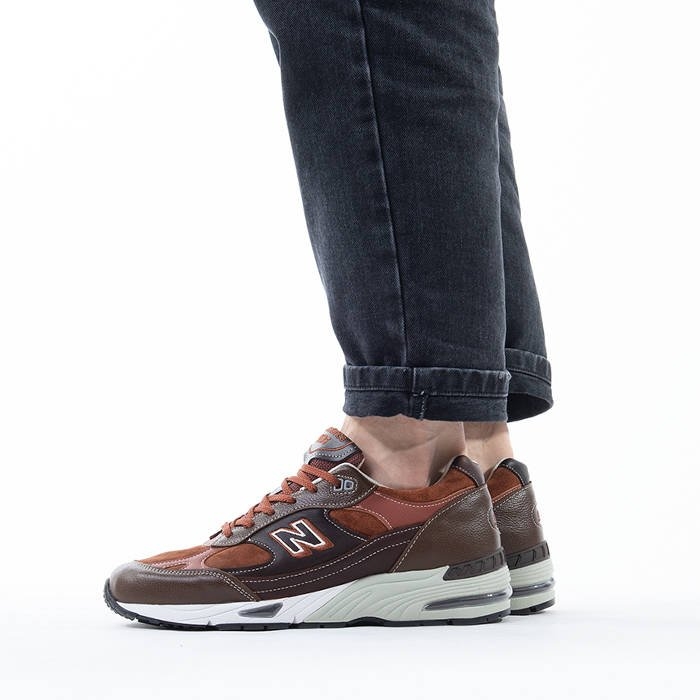 New Balance 991 Made in UK Brown Dark Brown 착용 스타일