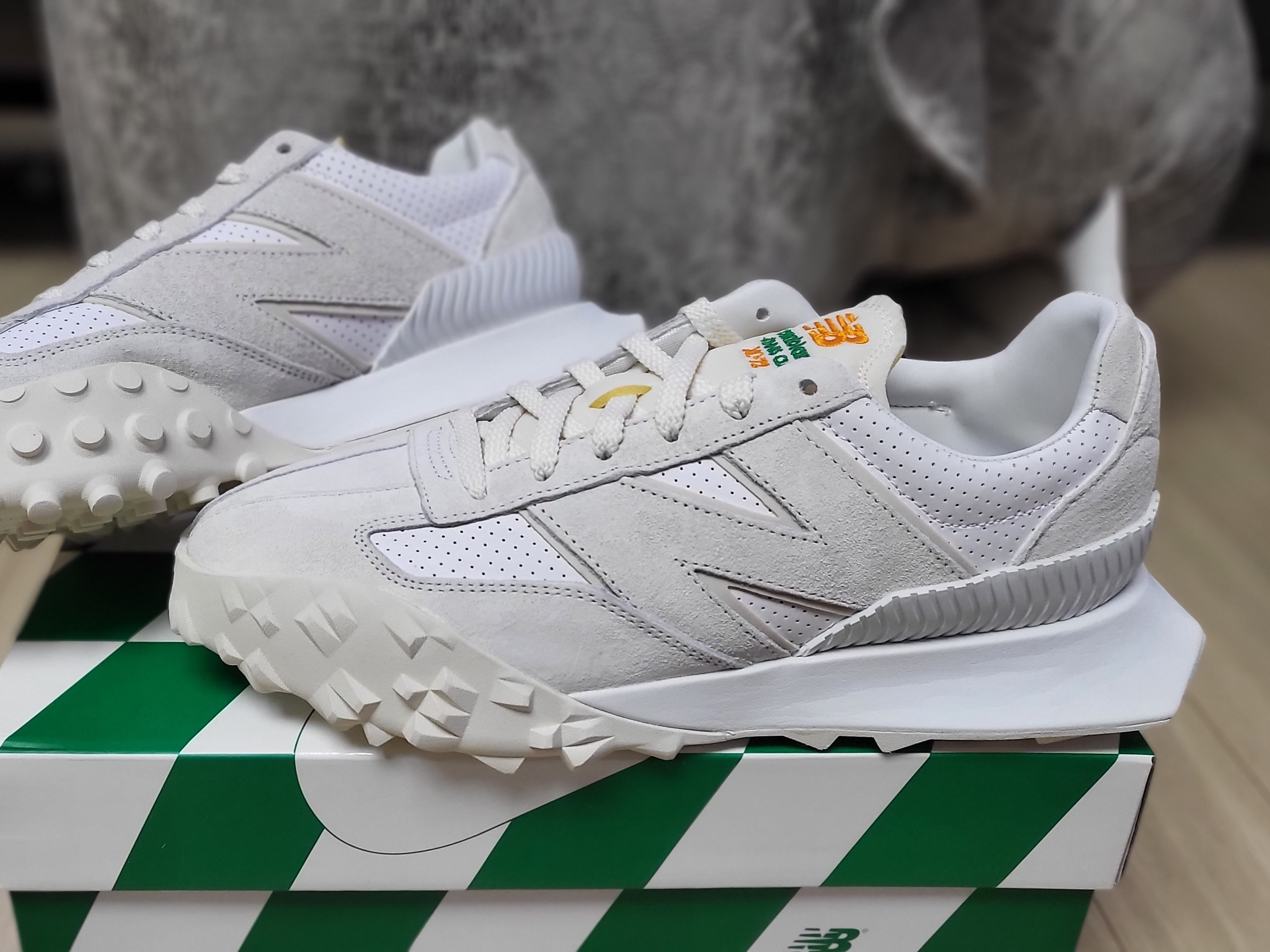 New Balance x Casablanca XC-72 Marshmallow Brilliant White 착용 스타일 - 1