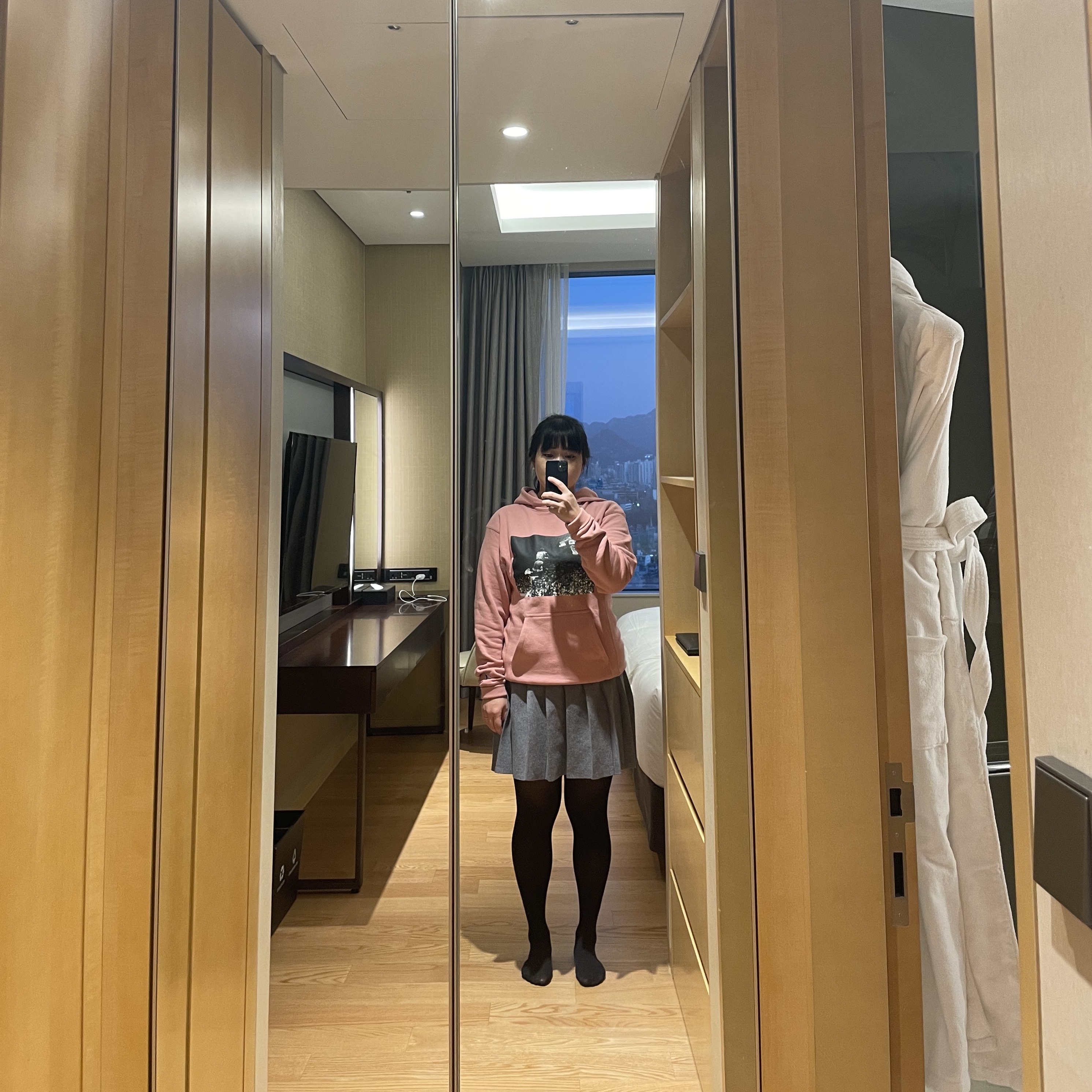 Jordan x Union Flying High Hooded Sweatshirt Rust Pink 착용 스타일 - 1