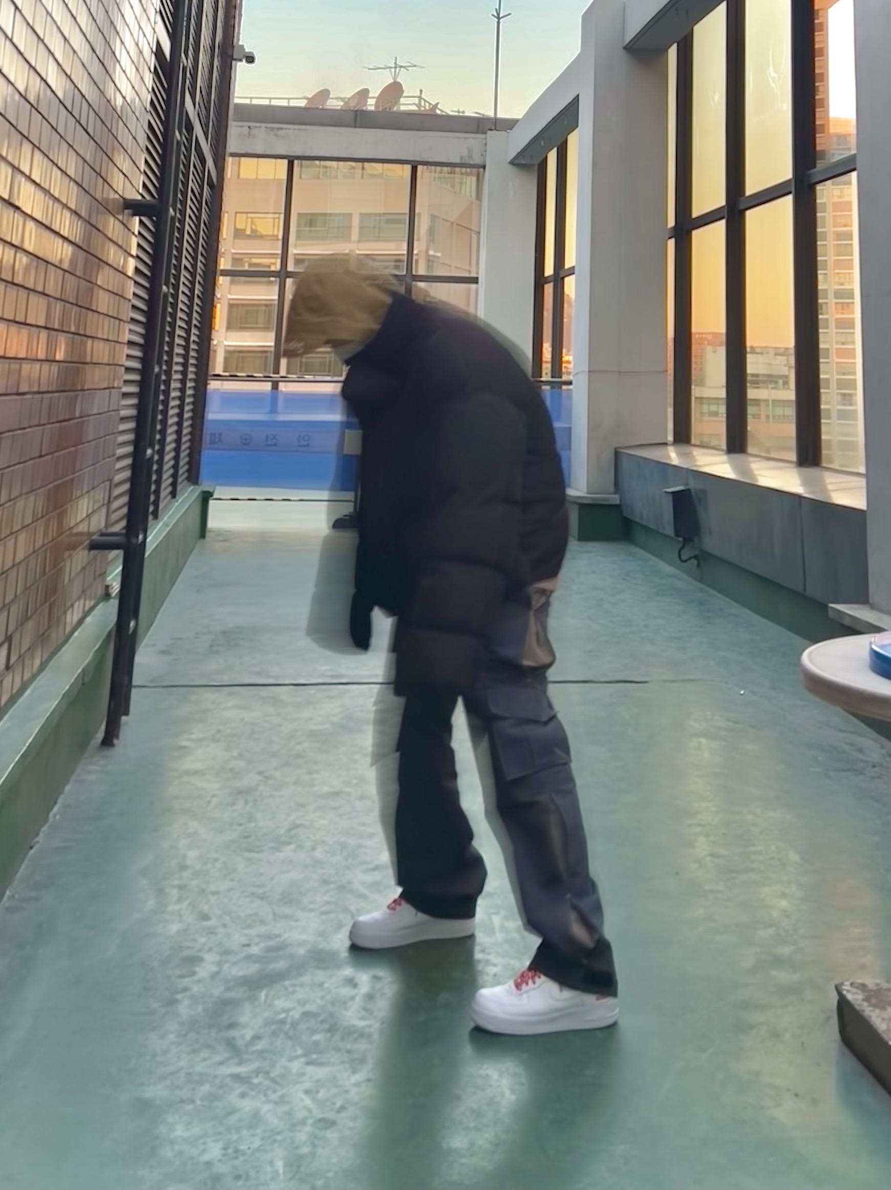 Supreme x The North Face Cargo Jacket Gold - 20SS, Nike x Supreme Air Force 1 Low White 착용 스타일 - 2