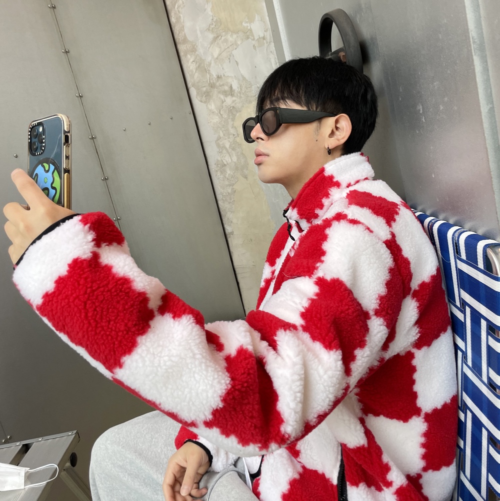 Jordan 1 x Off-White Retro High Chicago The Ten 착용 스타일 - 5