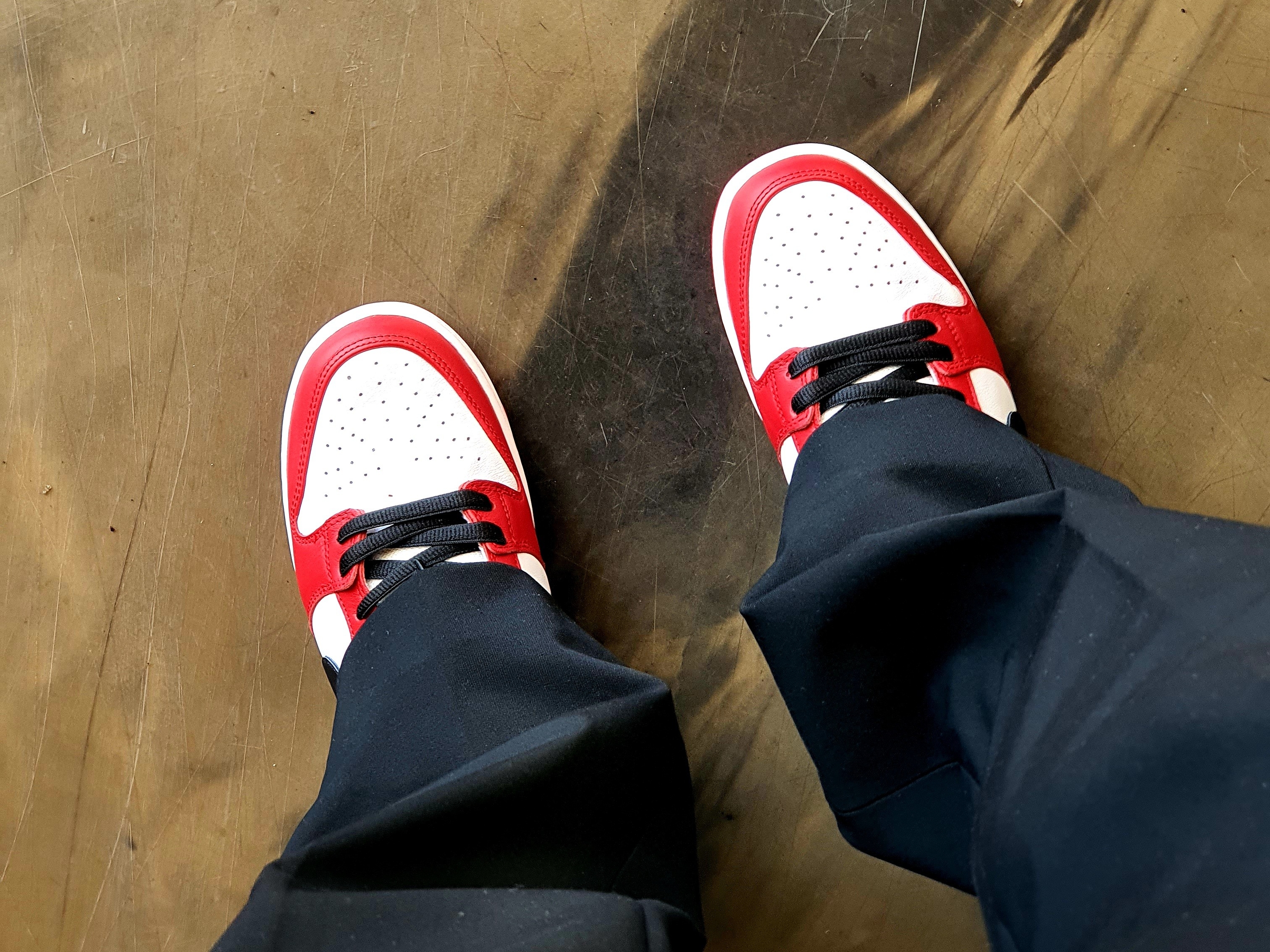 Nike SB Dunk Low Pro Chicago 착용 스타일 - 2