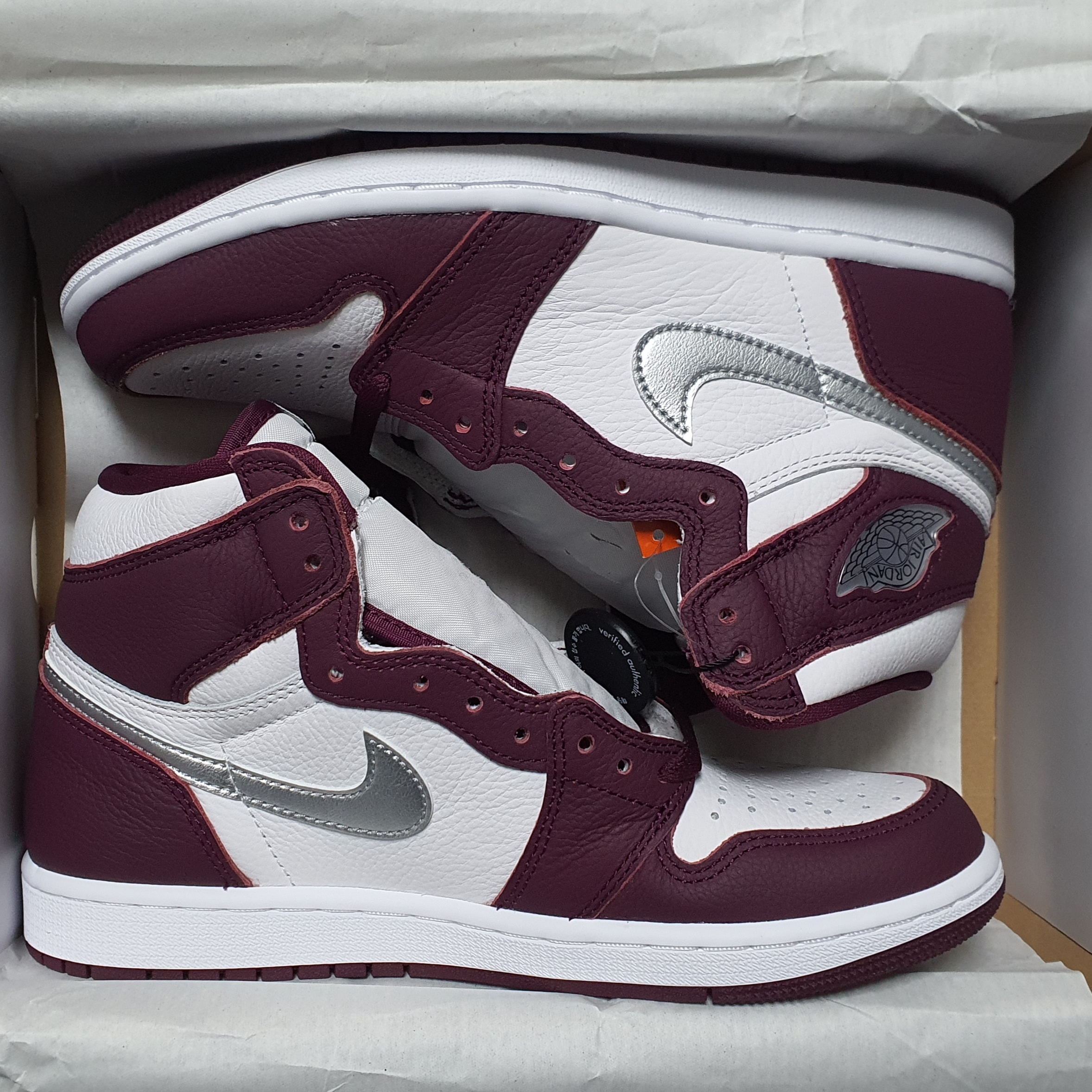 Jordan 1 Retro High OG Bordeaux 착용 스타일