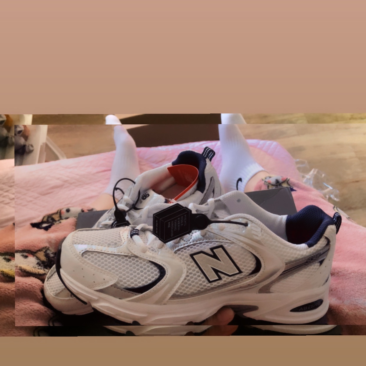 New Balance 530 White 착용 스타일