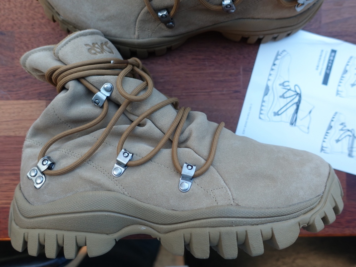 Asics x Nonnative Gel-Yeti Tokyo Hi Gore-Tex Brown  착용 스타일 - 1