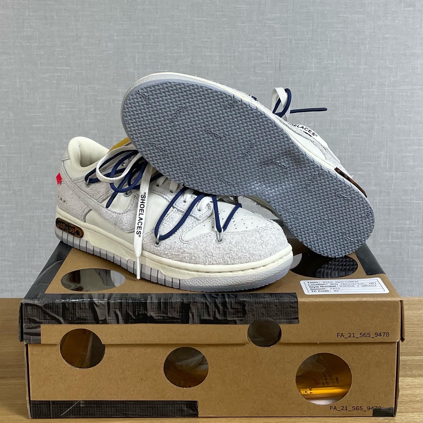 Nike x Off-White Dunk Low The 50 - Lot 18, Jordan 1 x Travis Scott Retro High OG SP Mocha 착용 스타일 - 2