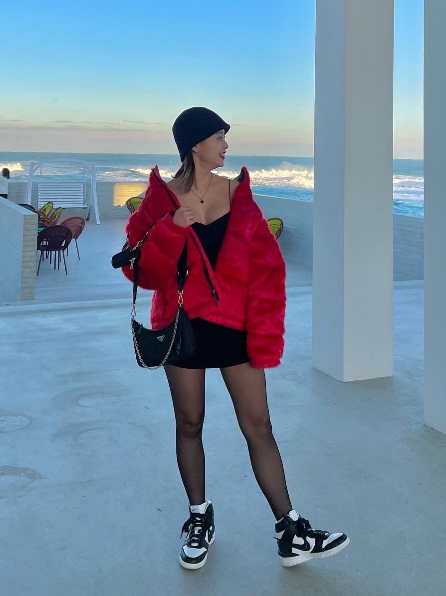 Supreme x The North Face Faux Fur Nuptse Jacket Red - 20FW, Nike x Ambush Dunk High Black 착용 스타일 - 4