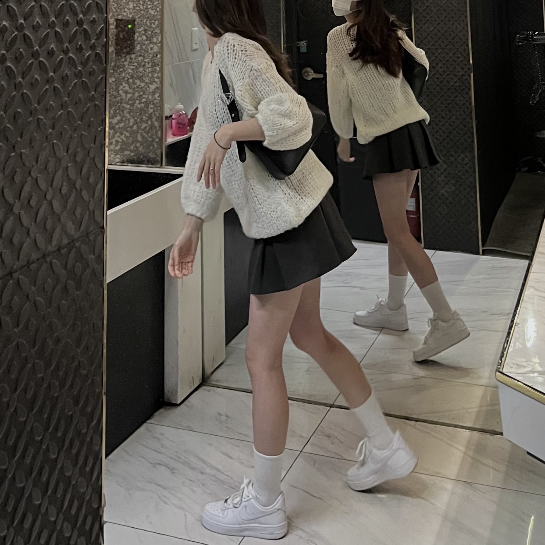 (W) Nike Air Force 1 '07 Low White, Nike Air Force 1 '07 Low White 착용 스타일 - 1