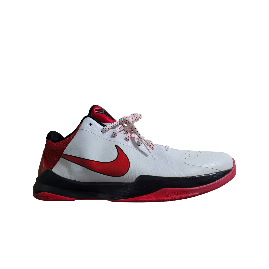 나이키 줌 코비 5 X 화이트 바시티 레드(Nike Zoom Kobe 5 X White Varsity Red)