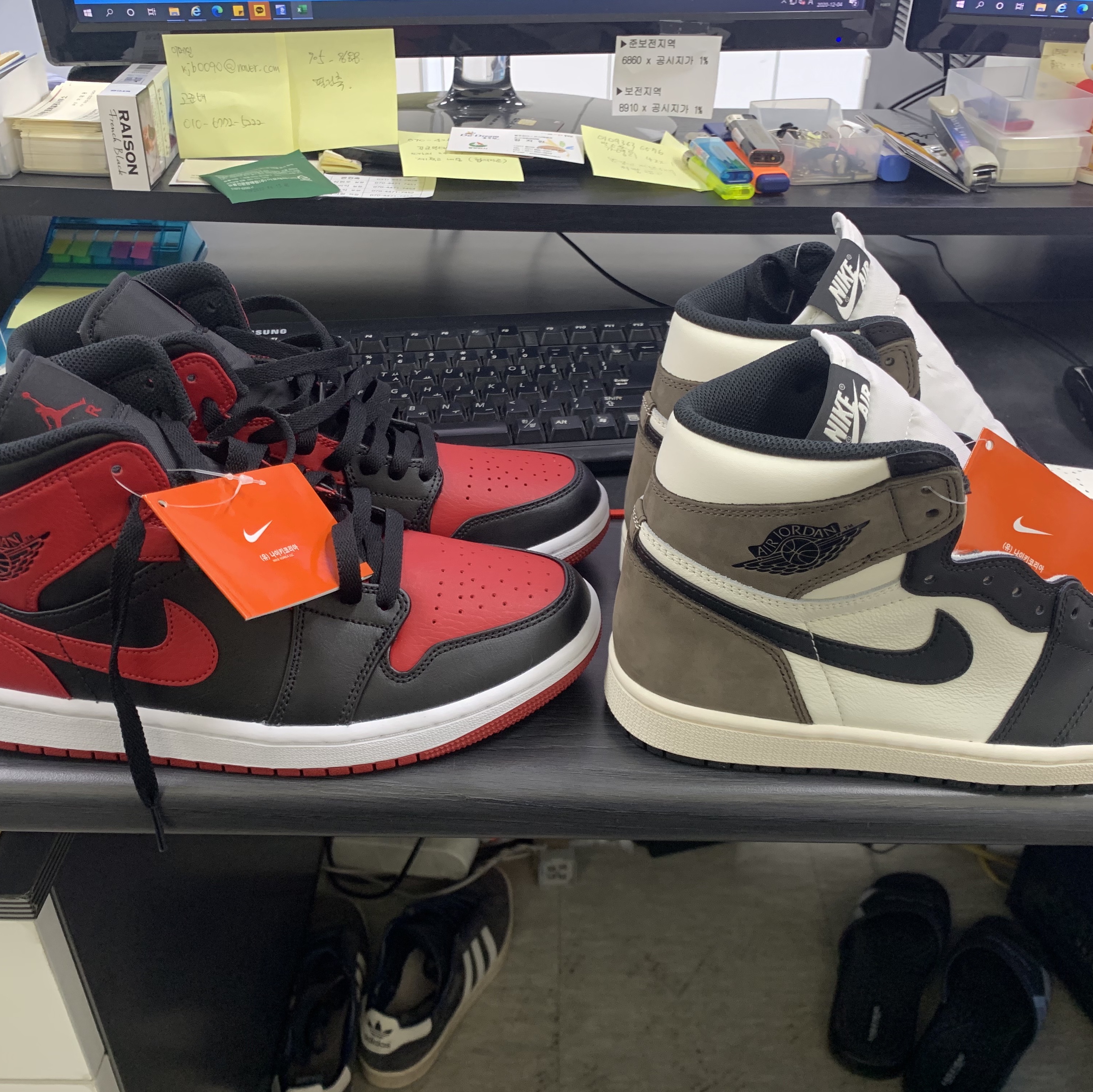 Jordan 1 Mid Bred Banned 2020, Jordan 1 Retro High OG Black Mocha 착용 스타일