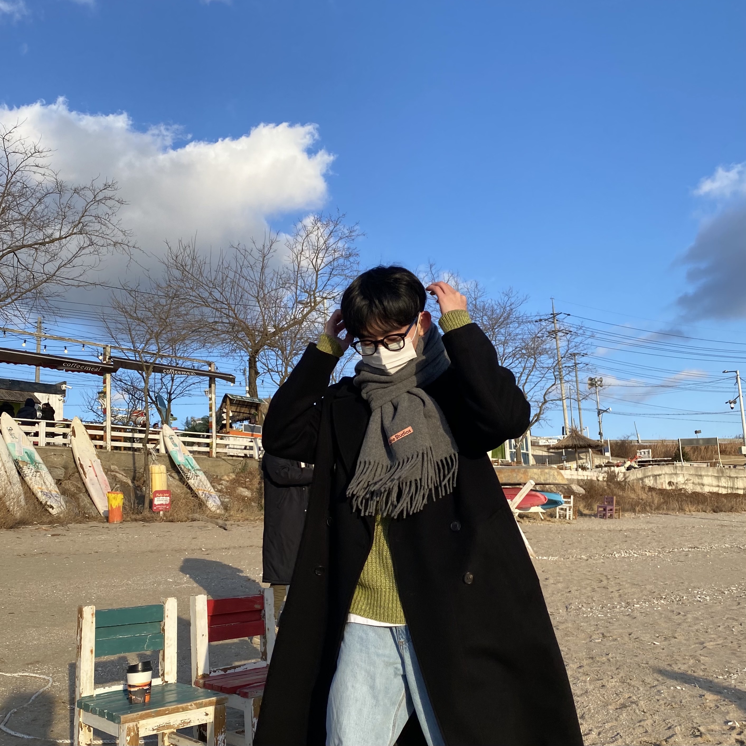 Acne Studios Canada Narrow New Wool Muffler Grey Melange 착용 스타일
