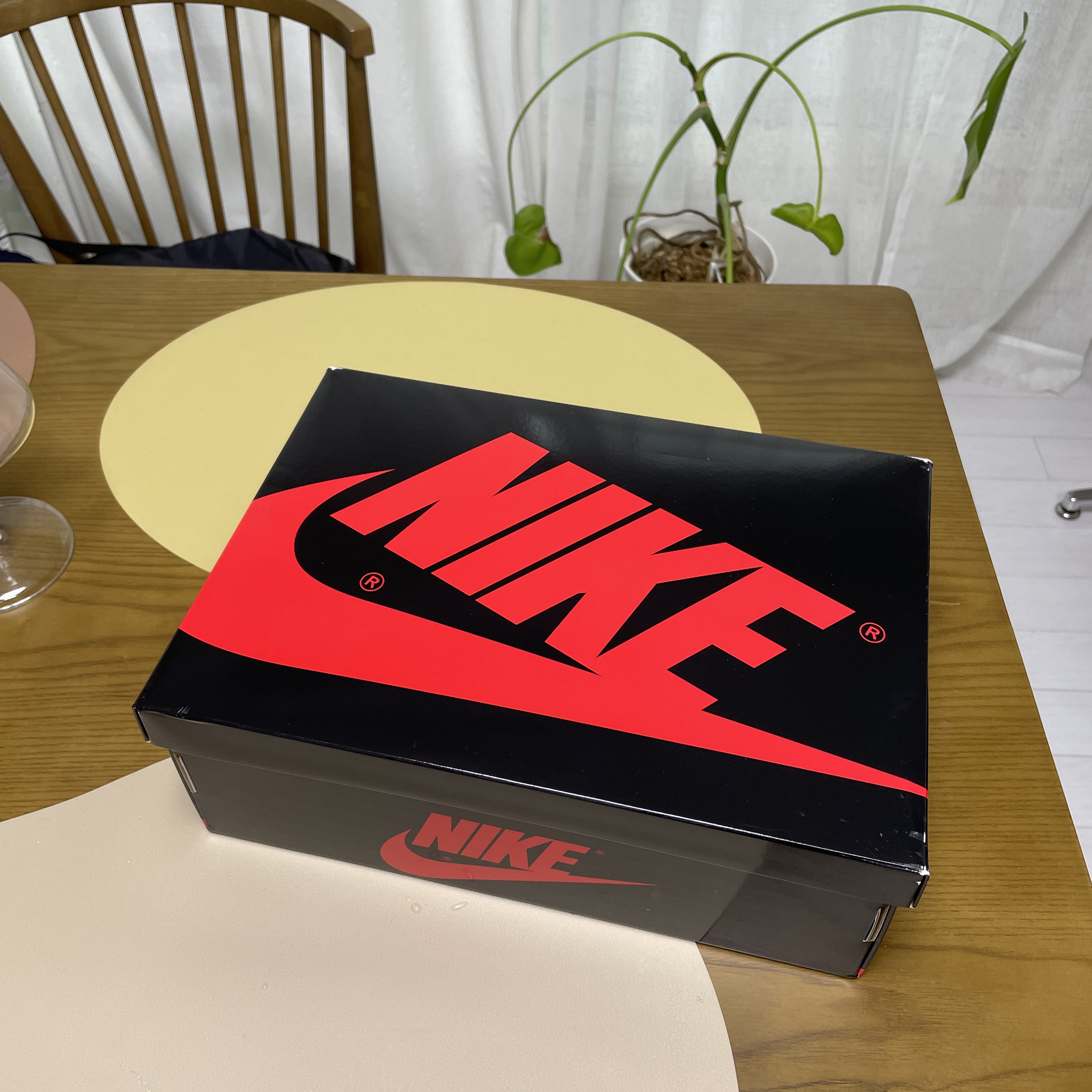 Jordan 1 Retro High OG Patent Bred 착용 스타일 - 3