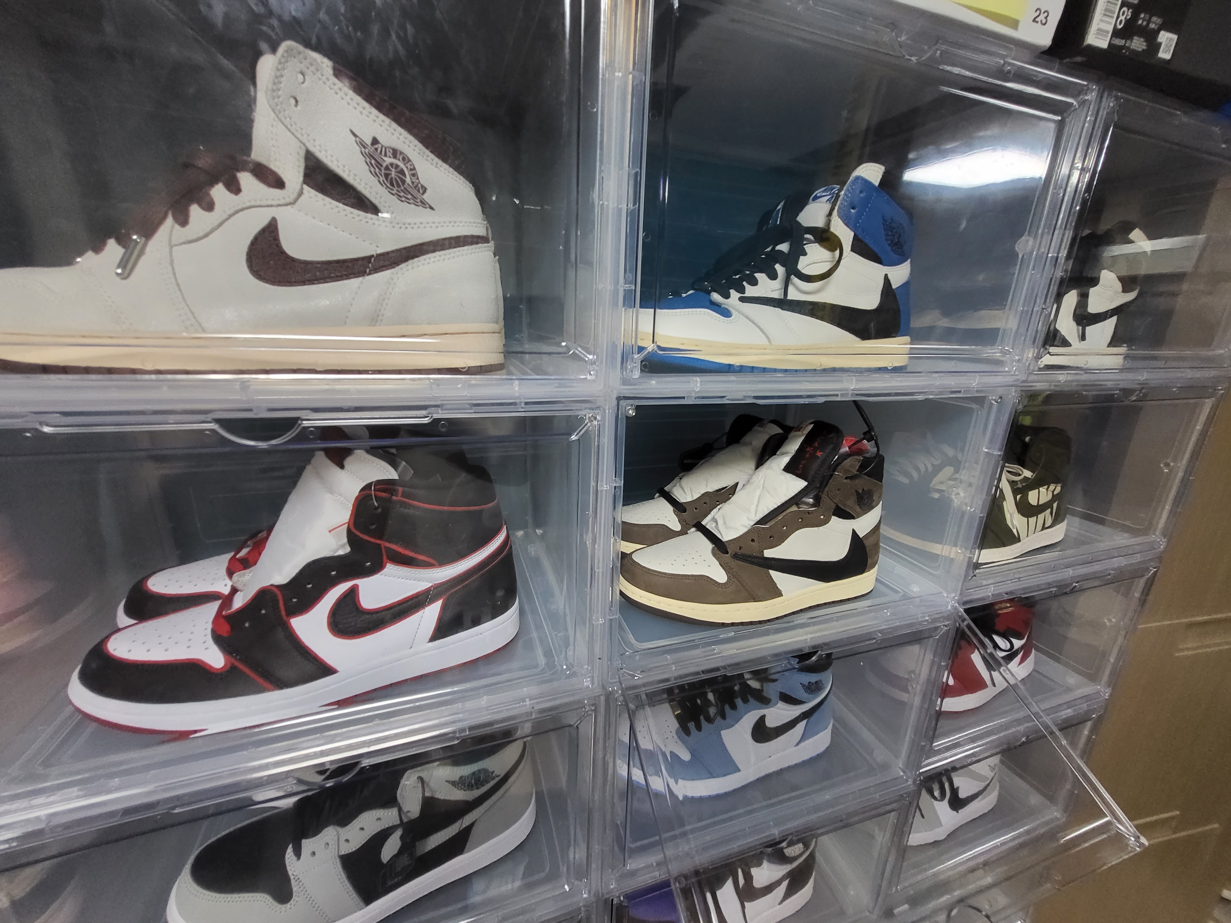 Jordan 1 x Travis Scott Retro High OG SP Mocha, Jordan 1 x Travis Scott x Fragment Retro High OG SP Military Blue 착용 스타일 - 4