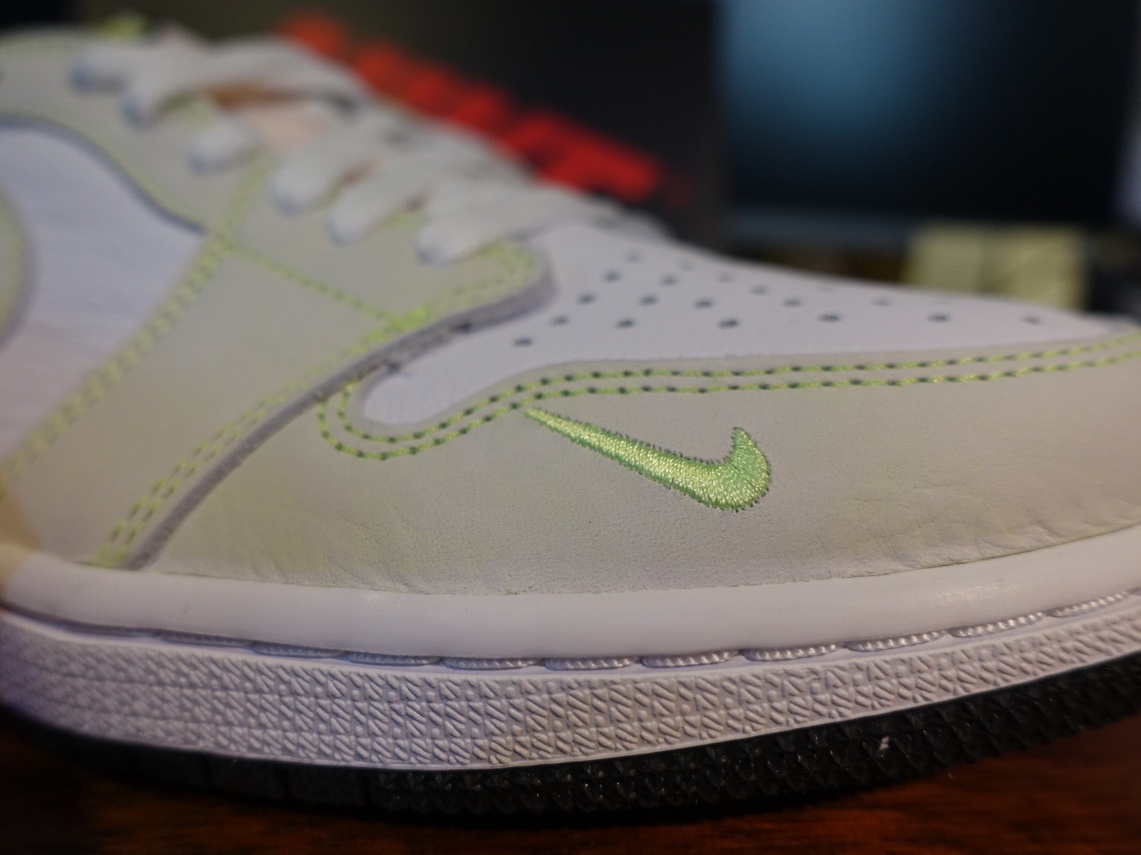 Jordan 1 Low OG Ghost Green 착용 스타일 - 3
