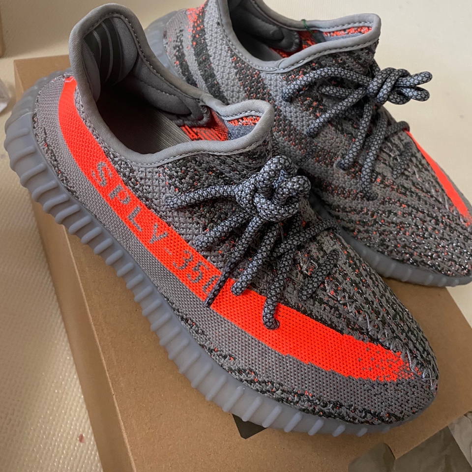 Adidas Yeezy Boost 350 V2 Beluga - Reflective 착용 스타일