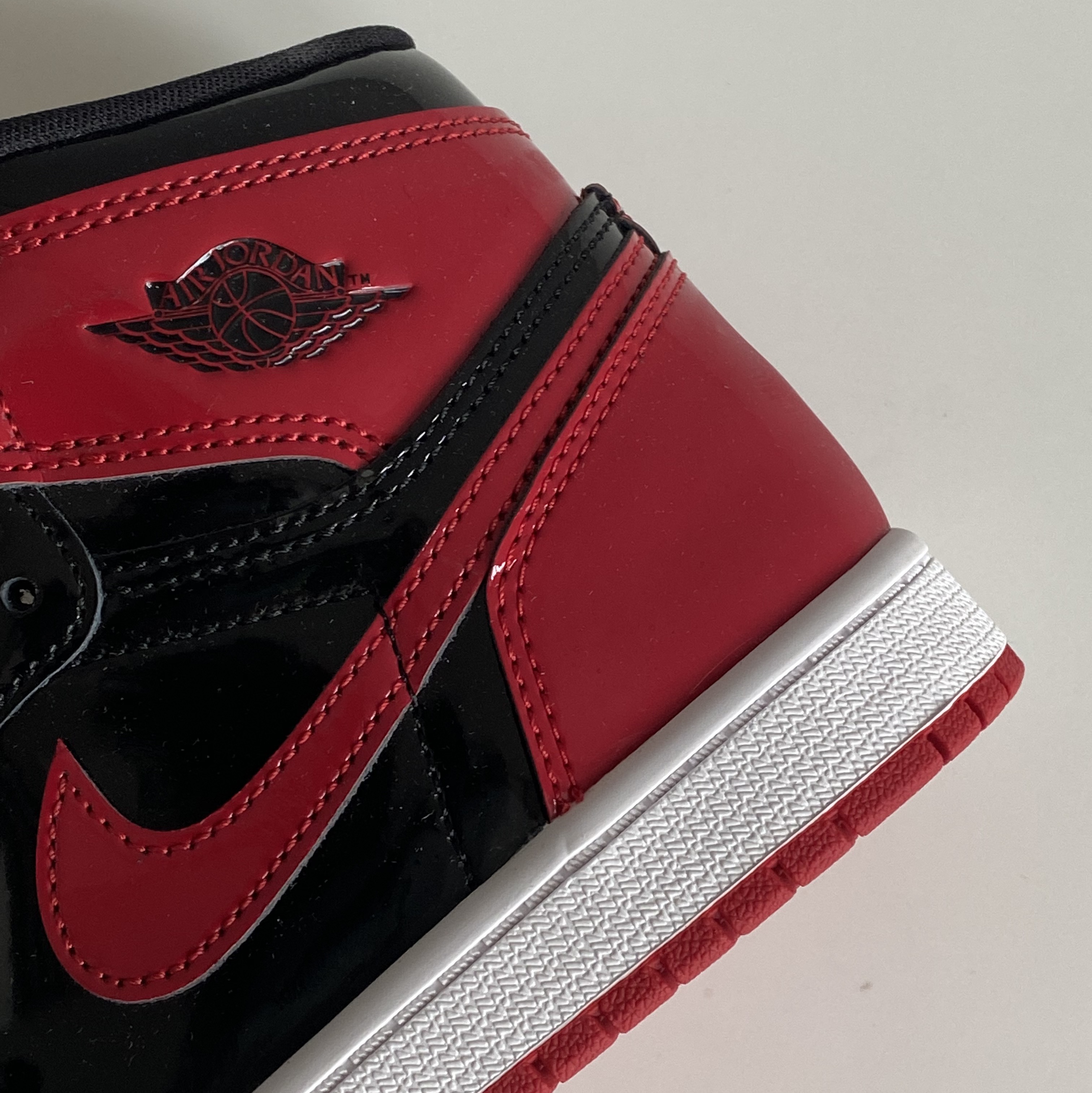 (PS) Jordan 1 Retro High OG Patent Bred 착용 스타일 - 1